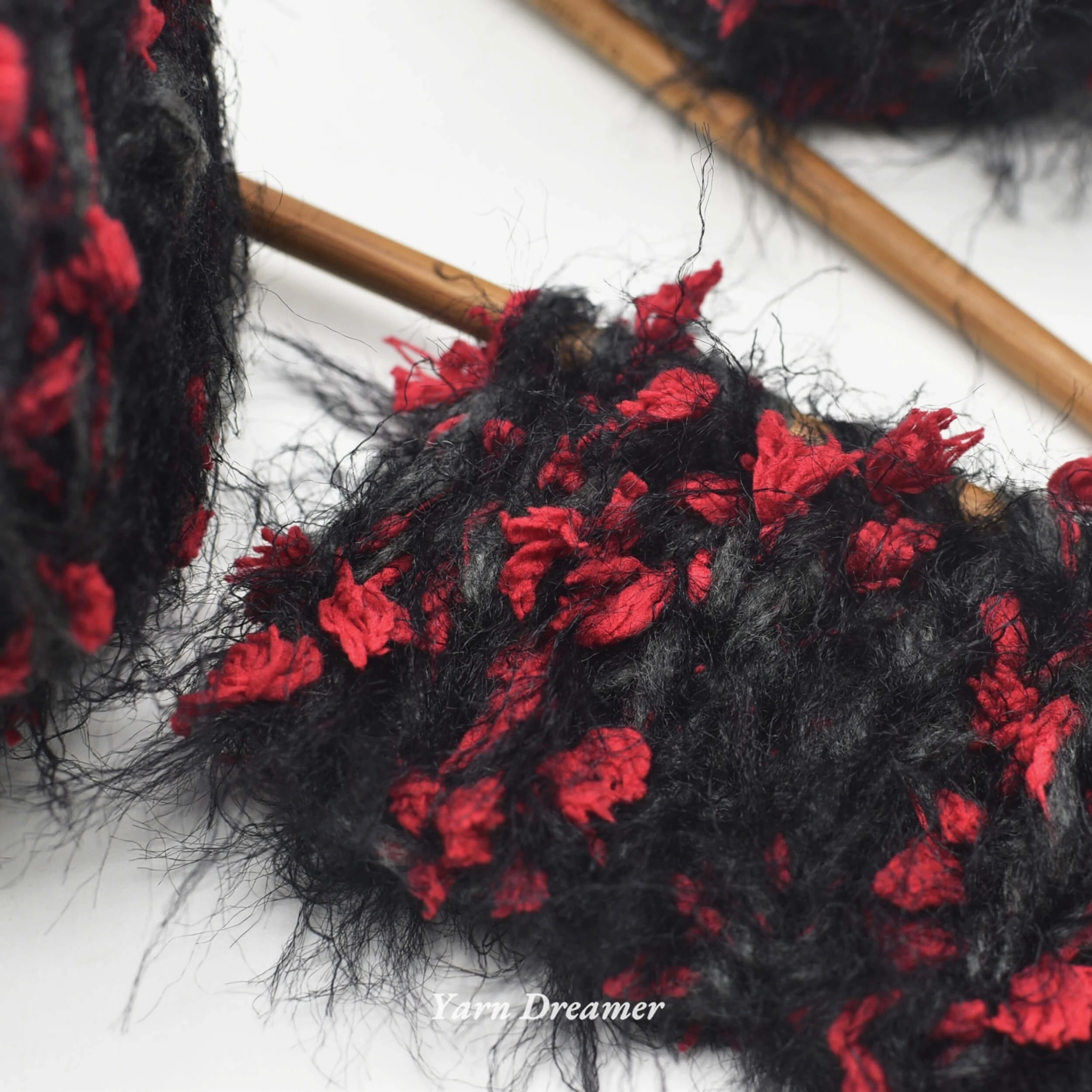 Lolita Fluffy Yarn for Crochet Wool Puffy Knitting Yarn 100g Fancy Black Thick Yarn Art Yarns for Knitting and Crochet thread
Lolita Fluffy Yarn for Crochet Wool Puffy Knitting Yarn 100g Fancy Black Thick Yarn Art Yarns for Knitting and Crochet thread