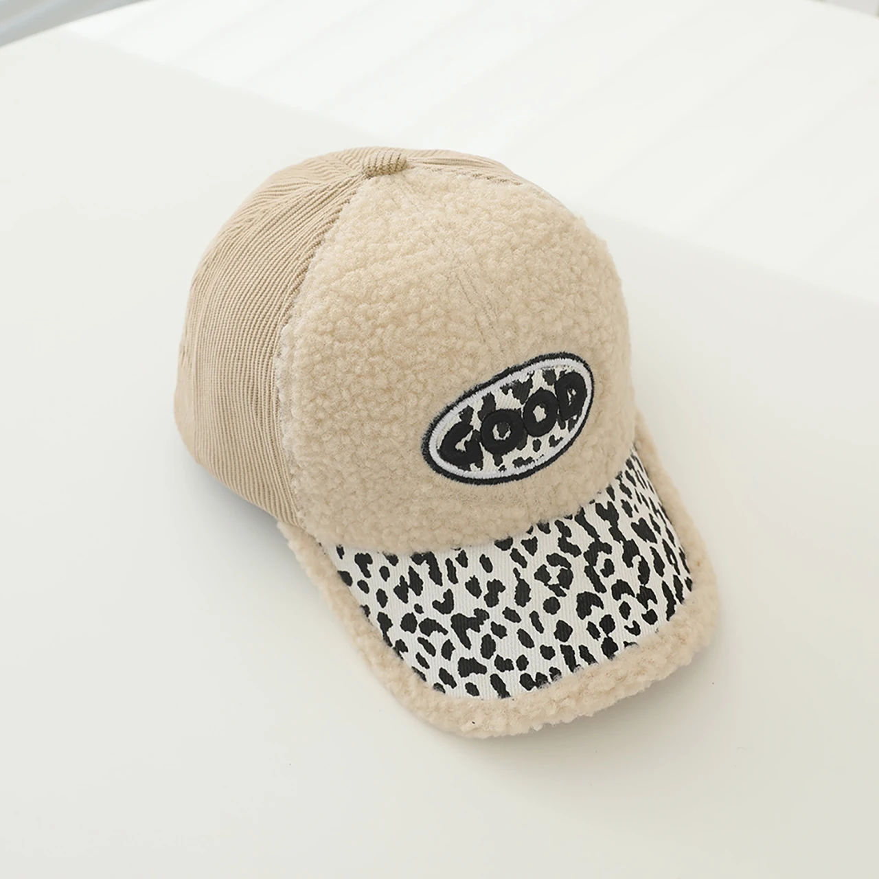 Children Print Leopard Baseball Hat Autumn Winter Plush Duck Tongue Hat Thick Baby Lamb Fleece Peaked Cap 2-8year Kids Sun Visor
Children Print Leopard Baseball Hat Autumn Winter Plush Duck Tongue Hat Thick Baby Lamb Fleece Peaked Cap 2-8year Kids Sun Visor