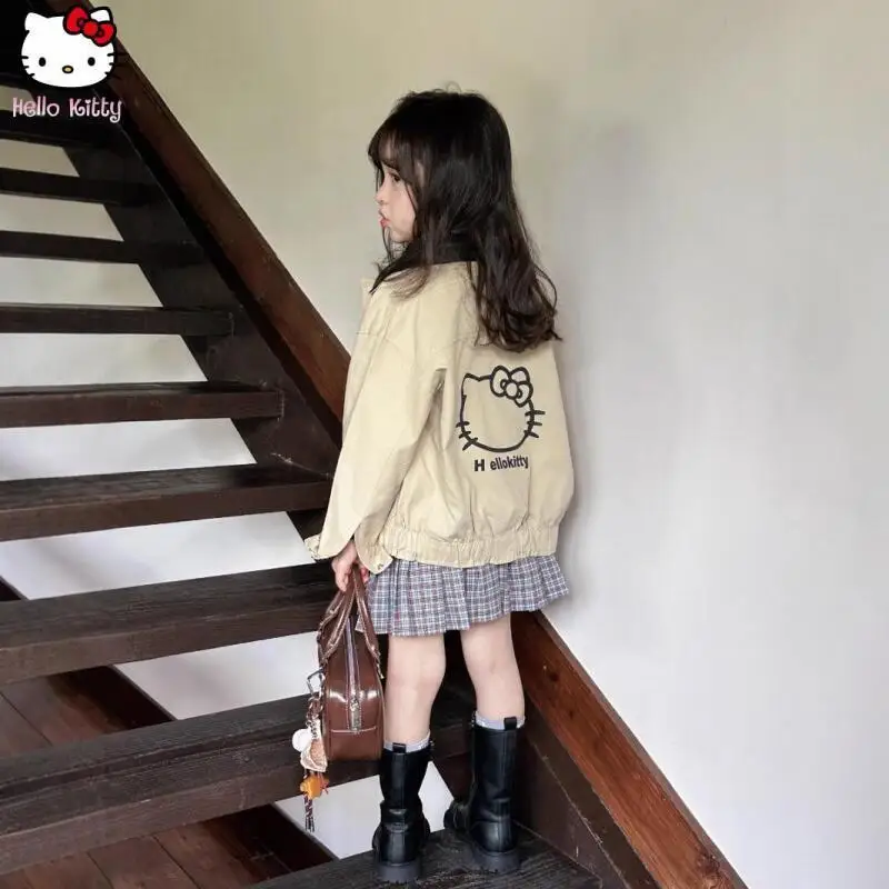 Kawaii Hello Kitty Sanrio топы для девочек, детская весенне-осенняя куртка на молнии с капюшоном, модная повседневная двусторонняя одежда с героями мультфильмов аниме
Kawaii Hello Kitty Sanrio топы для девочек, детская весенне-осенняя куртка на молнии с капюшоном, модная повседневная двусторонняя одежда с героями мультфильмов аниме