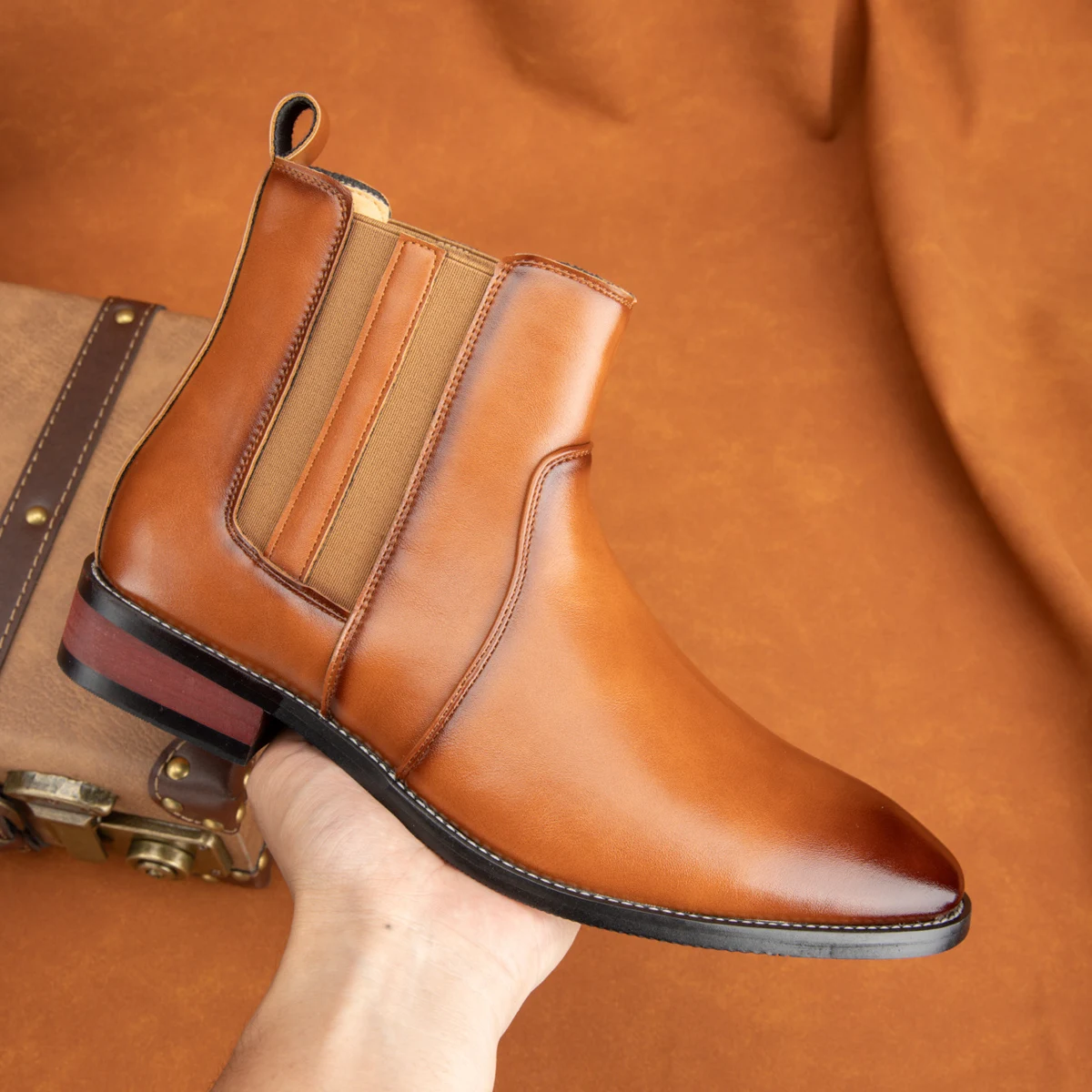 Retro Men Short Boots Classic British Style Casual Comfortable Slip-on Business Chelsea Boots Social Boots Sizes 38-46 Men Boots
Retro Men Short Boots Classic British Style Casual Comfortable Slip-on Business Chelsea Boots Social Boots Sizes 38-46 Men Boots