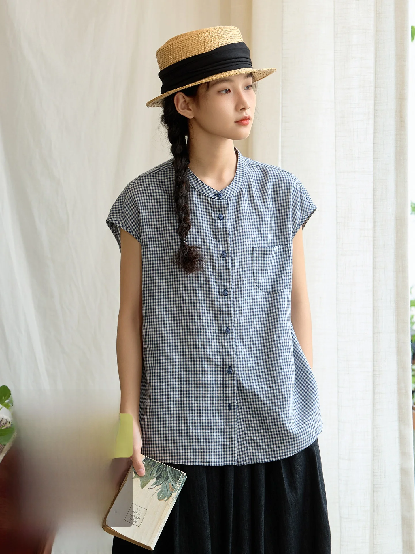 Original Artistic Blue White Plaid Women's Shirt Summer Loose Linen Casual Fashion Small Collar Breathable Comfortable
Original Artistic Blue White Plaid Women's Shirt Summer Loose Linen Casual Fashion Small Collar Breathable Comfortable
