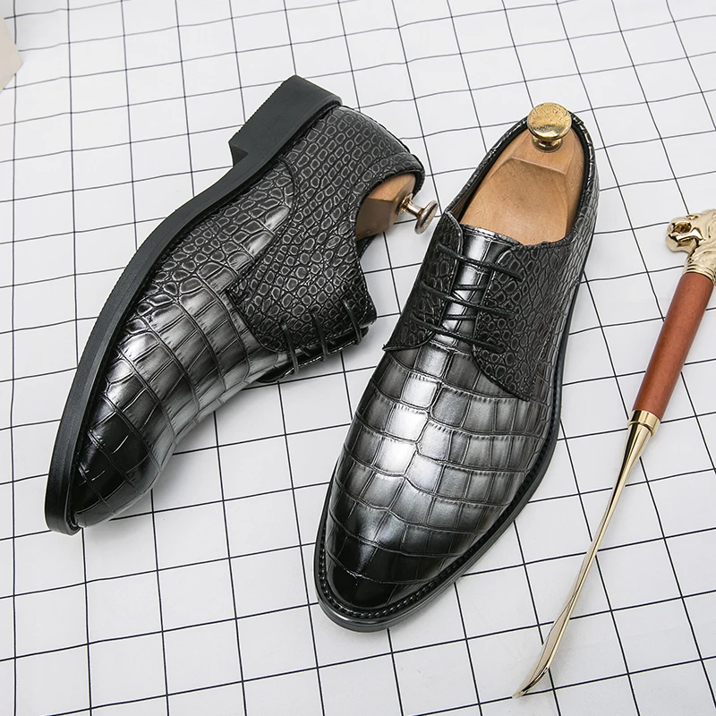 Luxury Designer Oxford Shoes Men Lace-up Pointed Toe Platform Fashion Leather Shoes Crocodile Pattern Brogue Style Wedding Shoes
Luxury Designer Oxford Shoes Men Lace-up Pointed Toe Platform Fashion Leather Shoes Crocodile Pattern Brogue Style Wedding Shoes