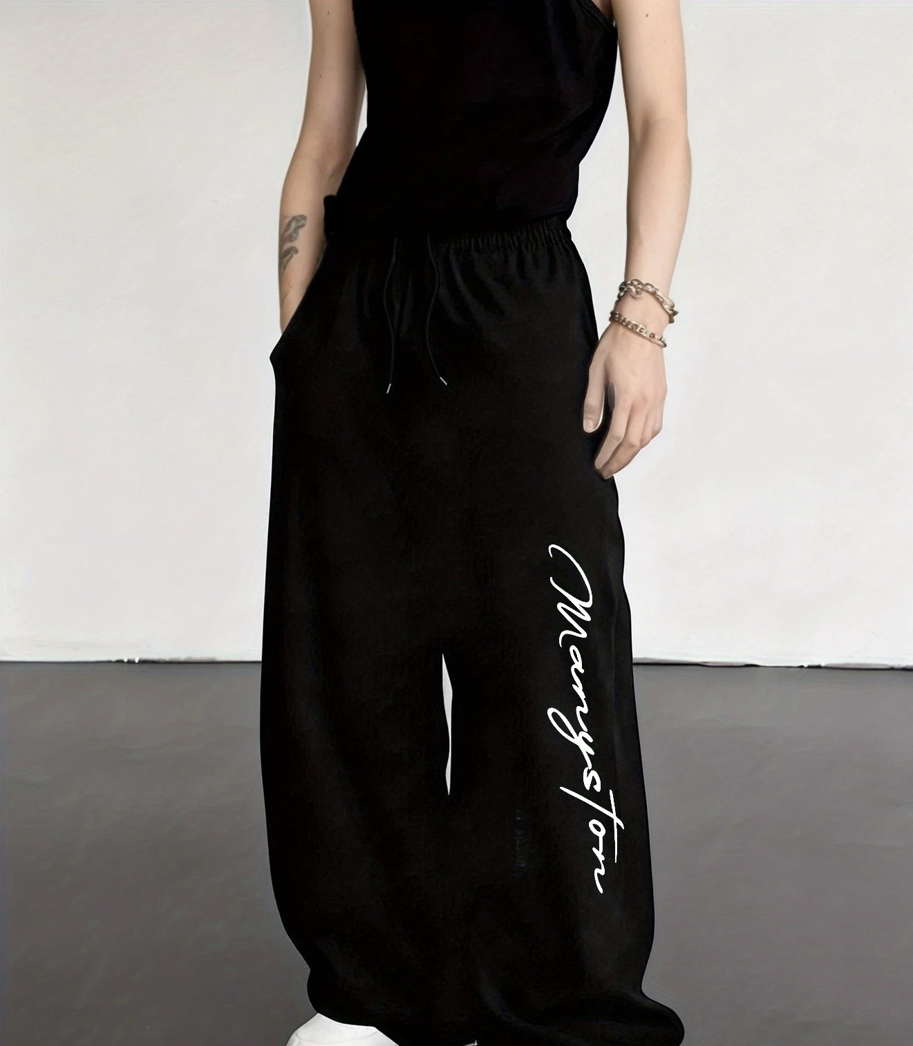 Men's versatile solid color drawstring loose casual sports trousers, men's outdoor and home casual trousers men clothing
Men's versatile solid color drawstring loose casual sports trousers, men's outdoor and home casual trousers men clothing