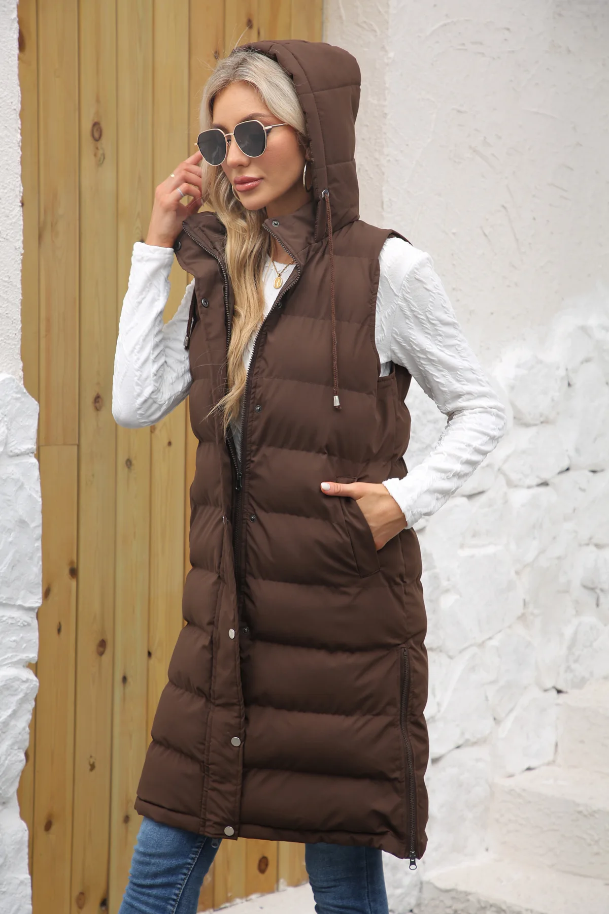 New Women's Fashion Hood Long Coat Vest Autumn Winter Warm Sleeveless Jacket Waistcoat Solid Color Single Breasted Outwear
New Women's Fashion Hood Long Coat Vest Autumn Winter Warm Sleeveless Jacket Waistcoat Solid Color Single Breasted Outwear