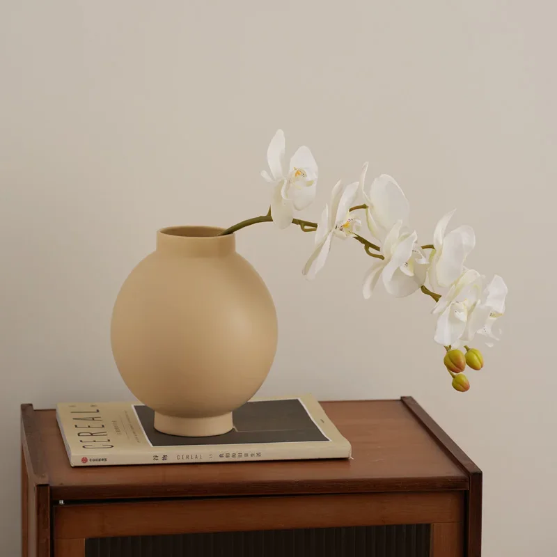 Lantern shaped Ceramic Vase Art Decoration Living Room Restaurant Hotel Desktop Flower Arrangement Decoration 
Lantern shaped Ceramic Vase Art Decoration Living Room Restaurant Hotel Desktop Flower Arrangement Decoration