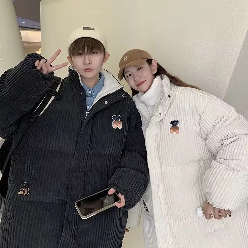 Thiened Cotton Jaet Men's Oversize Stand Collar Embroidered Fce Winter Design Sense Cotton Coat Outerwear
Thiened Cotton Jaet Men's Oversize Stand Collar Embroidered Fce Winter Design Sense Cotton Coat Outerwear