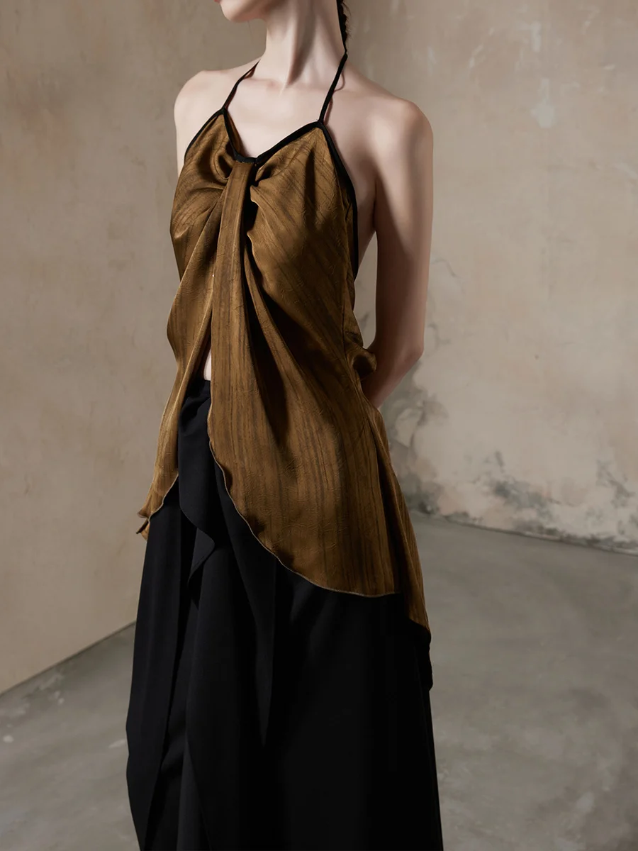 Романтический V-образный вырез Neline, новый дизайн ONMOON, осенний сезон 2024, оригинальный дизайн, женский топ с бретельками на шее...
Романтический V-образный вырез Neline, новый дизайн ONMOON, осенний сезон 2024, оригинальный дизайн, женский топ с бретельками на шее...