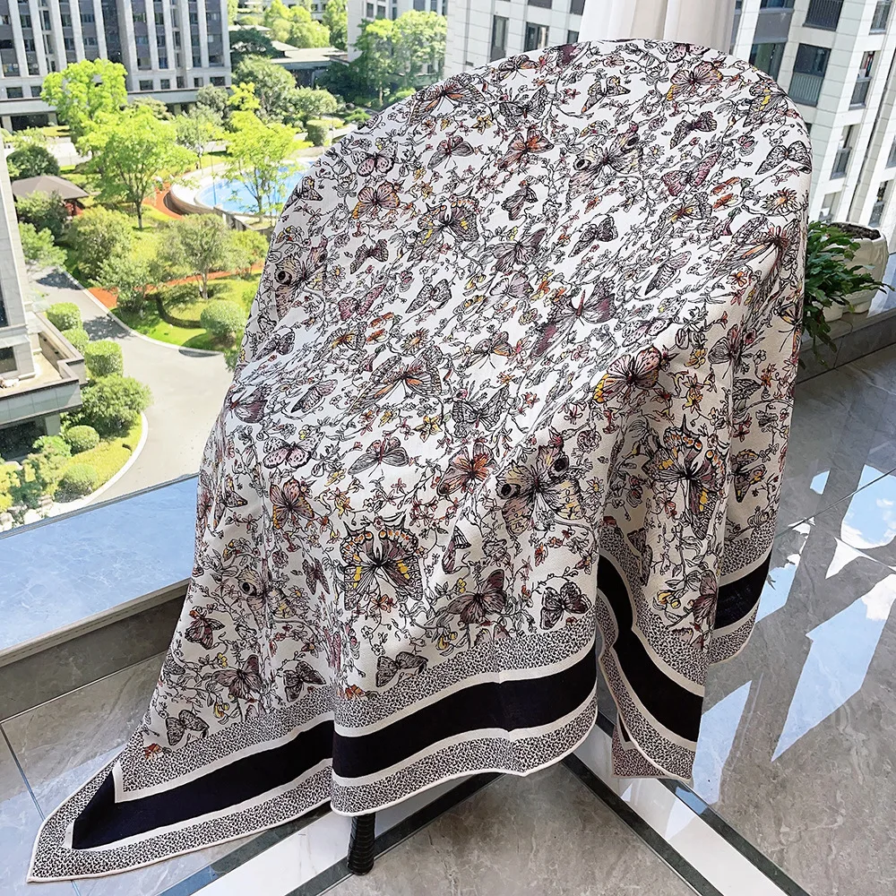 Luxury 135CM Double Faced Silk Wool Shawl Women's Fashionable Herm Rollerd Stole Christmas Gift Idea Elegant Clothing Accessory
Luxury 135CM Double Faced Silk Wool Shawl Women's Fashionable Herm Rollerd Stole Christmas Gift Idea Elegant Clothing Accessory