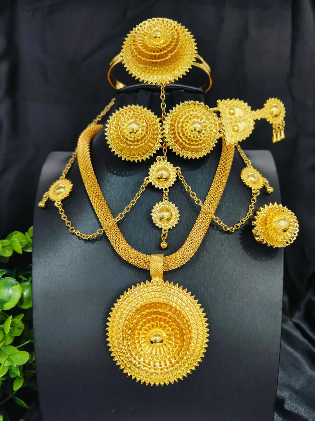 Jewelry6pcs for Women Eritrea Ethiopian African Bridal Wedding Necklaces Earrings Ring Bracelet Head Chain
Jewelry6pcs for Women Eritrea Ethiopian African Bridal Wedding Necklaces Earrings Ring Bracelet Head Chain