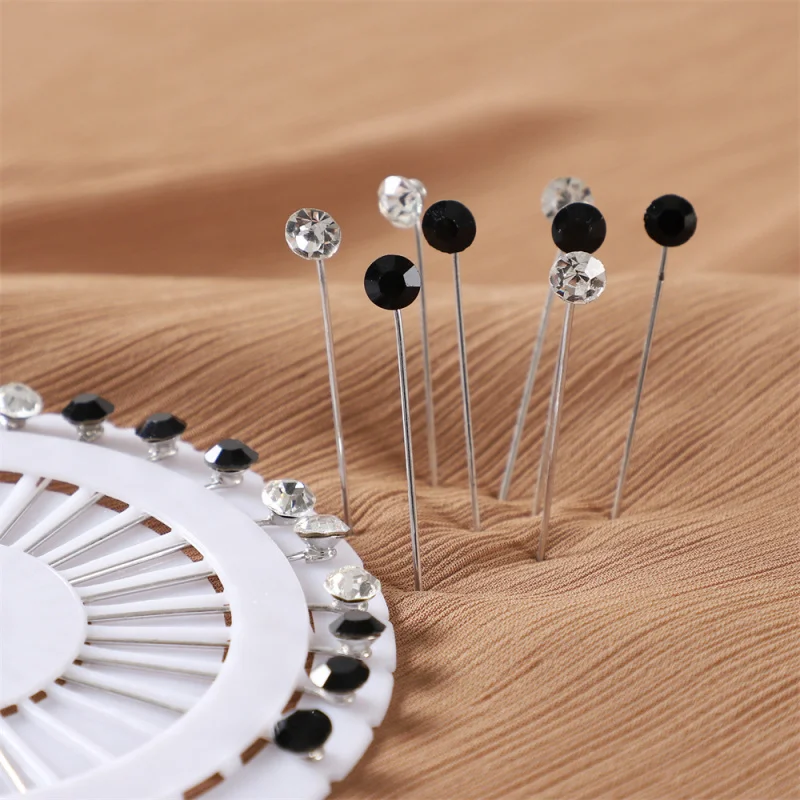 Simple Veil-Pin Ornament Neck Clip Drill Needle Disc Long Needle Scarf Buckle Fixed Scarf Pin
Simple Veil-Pin Ornament Neck Clip Drill Needle Disc Long Needle Scarf Buckle Fixed Scarf Pin
