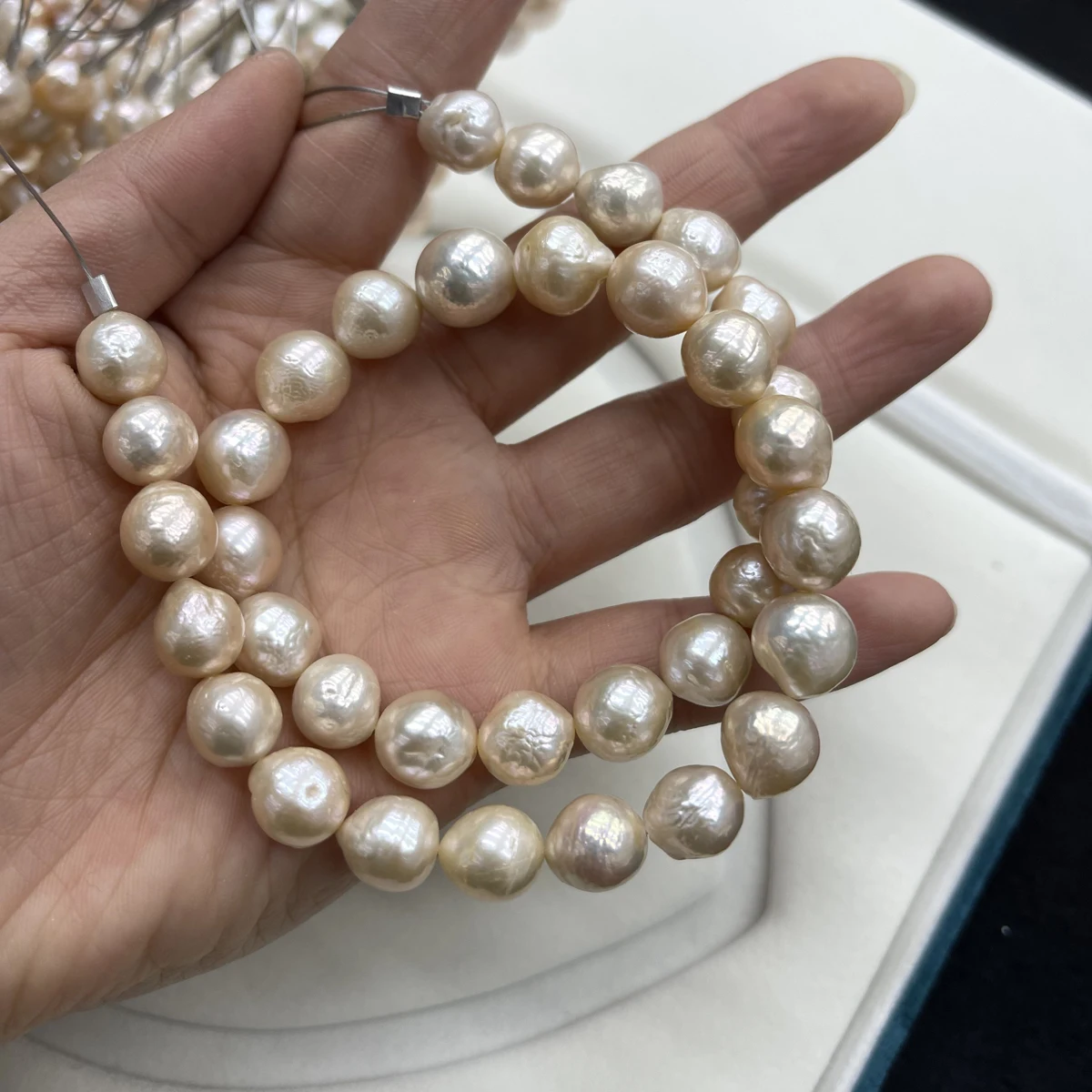 Natural Freshwater Champagne Pink Teardrop Pearl Loose Bead Jewelry Make DIY Necklace Earring Bracelet Accessory Women 10-11mm
Natural Freshwater Champagne Pink Teardrop Pearl Loose Bead Jewelry Make DIY Necklace Earring Bracelet Accessory Women 10-11mm