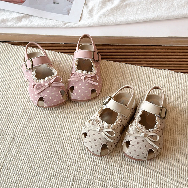 Kids Girls Polka Dot Lace Bow Closed Toe Sandals Adjustable Buckle Soft Non-slip Sole Casual Princess Shoes for Summer
Kids Girls Polka Dot Lace Bow Closed Toe Sandals Adjustable Buckle Soft Non-slip Sole Casual Princess Shoes for Summer