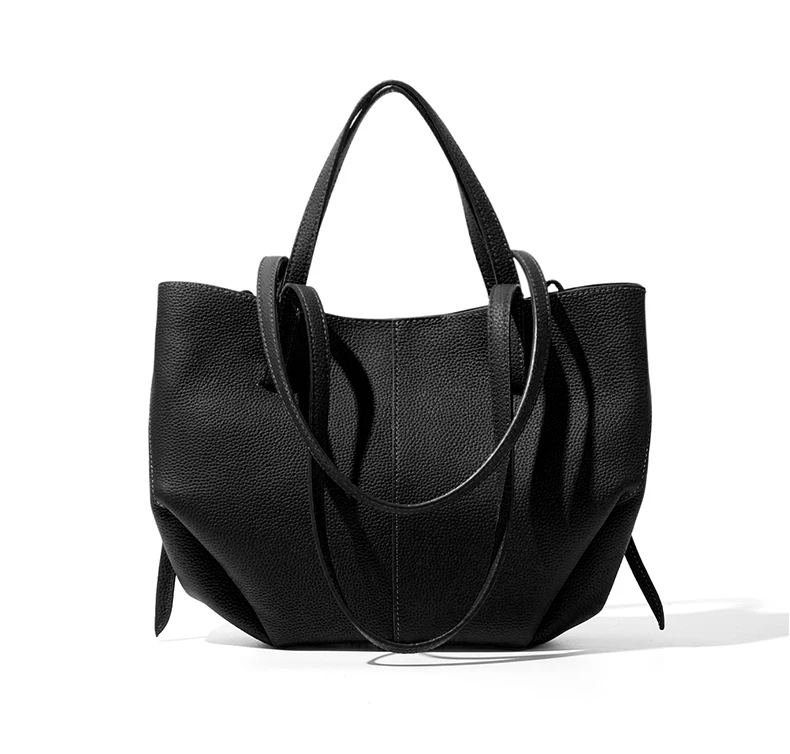 Top-Grain Cowhide Leather Large-Capacity Women's Tote Bag, Versatile Minimalist Smiley Face Handbag Bag Luxury Designer Wing Bag
Top-Grain Cowhide Leather Large-Capacity Women's Tote Bag, Versatile Minimalist Smiley Face Handbag Bag Luxury Designer Wing Bag