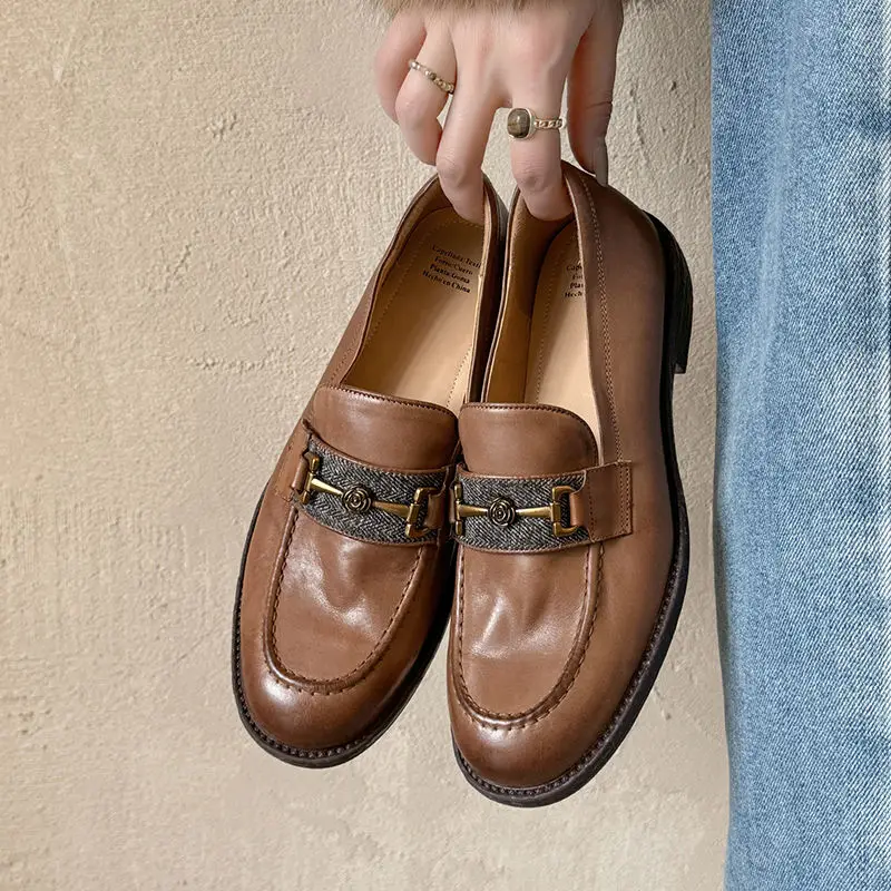 Fashion Women Retro Loafers Shoes Comfortable Low Heels Genuine Leather Casual Pumps Round Toe Office Daily Trendy Shoes 34-40
Fashion Women Retro Loafers Shoes Comfortable Low Heels Genuine Leather Casual Pumps Round Toe Office Daily Trendy Shoes 34-40