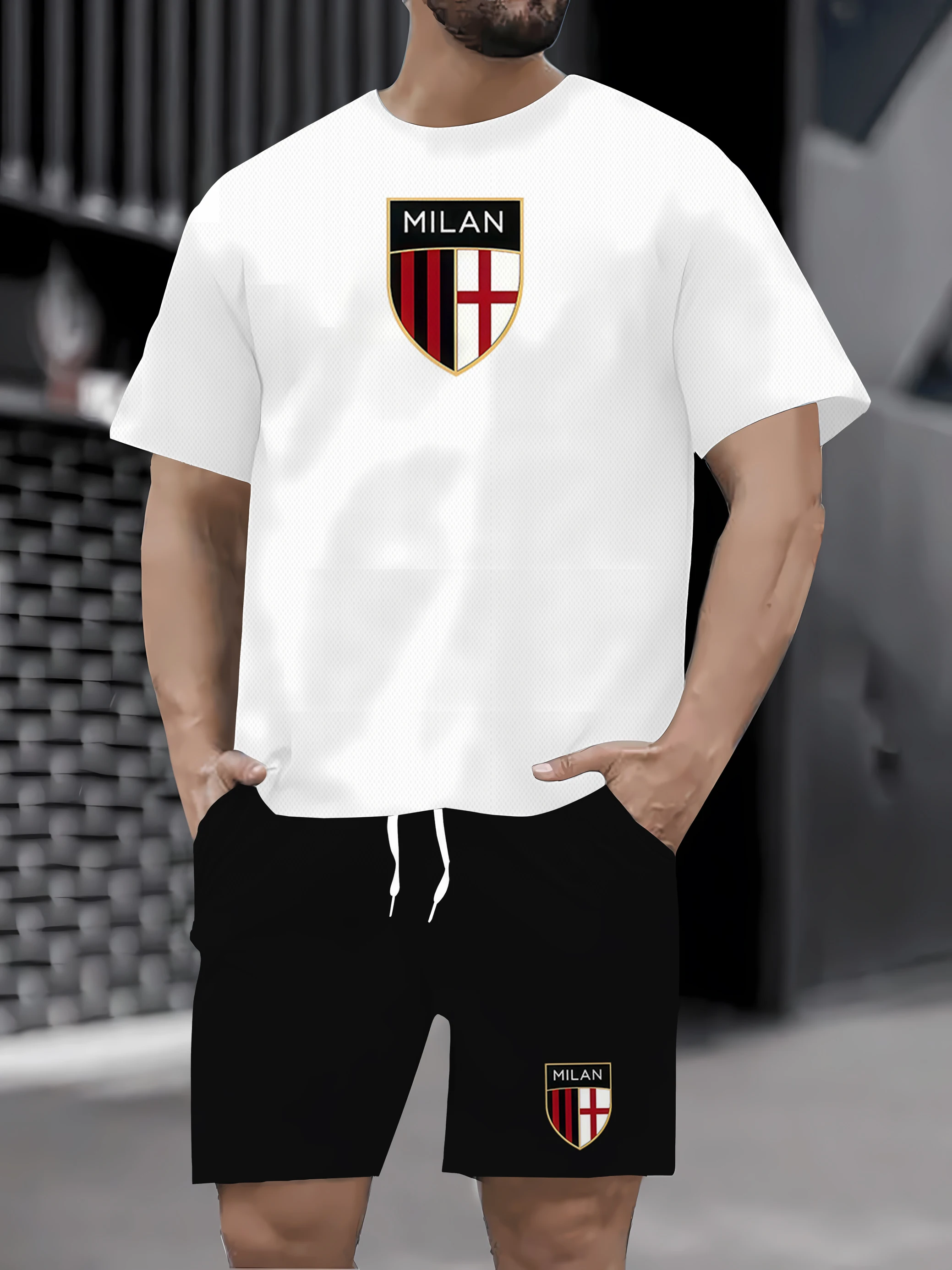 Camiseta e shorts masculinos verão manga curta conjunto de roupas esportivas novo conjunto casual 2025
Camiseta e shorts masculinos verão manga curta conjunto de roupas esportivas novo conjunto casual 2025
