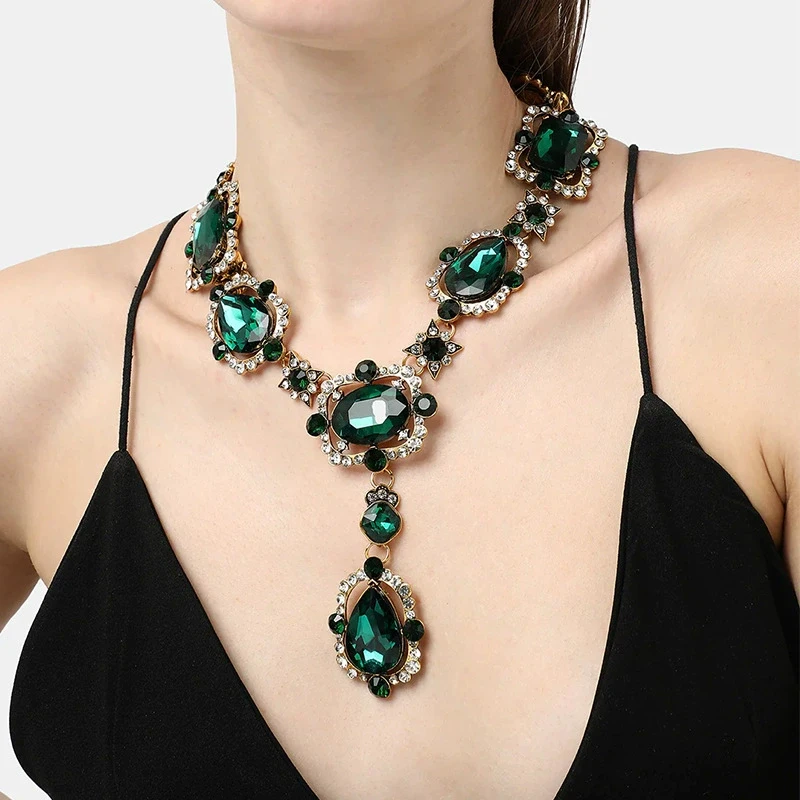 Women's Choker Neck Jewelry Luxury Party Bridal Accessories Green Rhinestone Crystal Pendant Collar Chunky Statement Necklace
Women's Choker Neck Jewelry Luxury Party Bridal Accessories Green Rhinestone Crystal Pendant Collar Chunky Statement Necklace