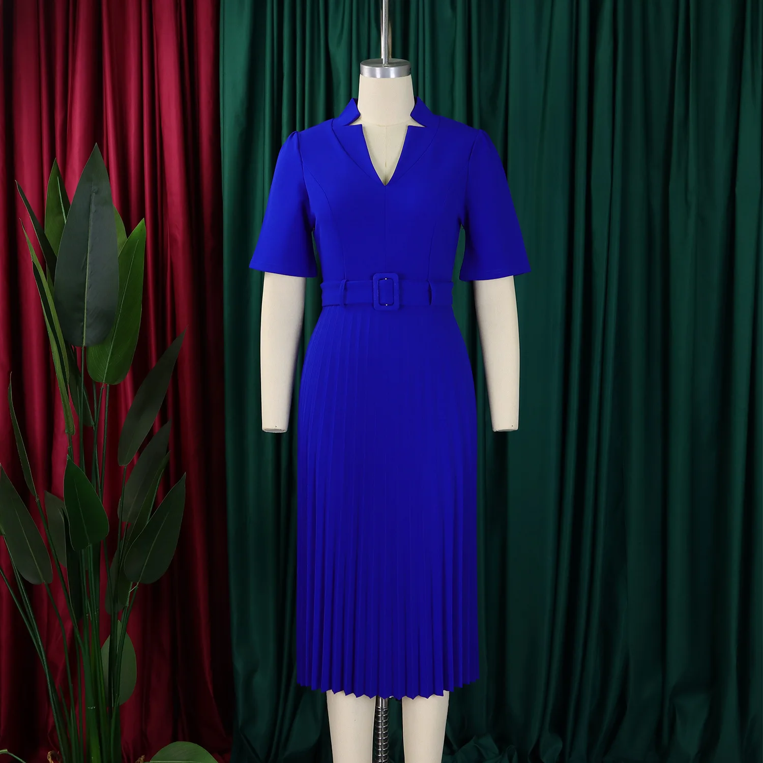 Customized Customized 2025 Solid Short Sleeve Plus Size Pleated Dress Women V Neck Large Big Long Dresses Summer Lady Tight Cur
Customized Customized 2025 Solid Short Sleeve Plus Size Pleated Dress Women V Neck Large Big Long Dresses Summer Lady Tight Cur