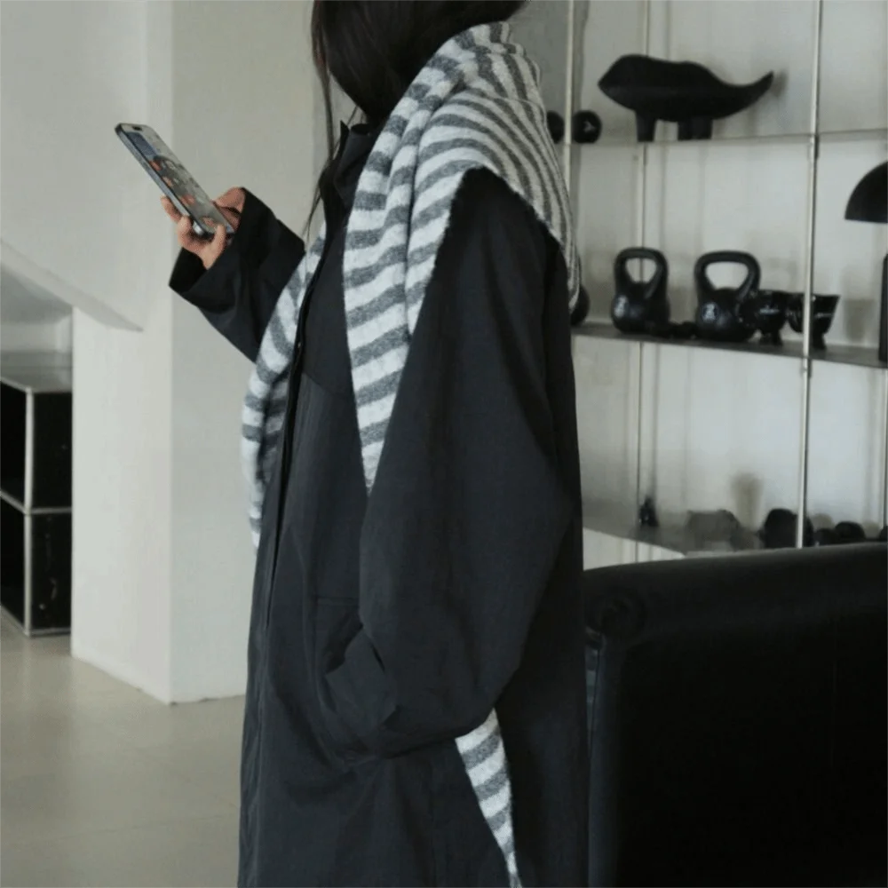 Soft Korean Style Striped Scarf Cashmere Knitted Triangle Scarf Neck Warmer Thickened Winter Shawl Girls
Soft Korean Style Striped Scarf Cashmere Knitted Triangle Scarf Neck Warmer Thickened Winter Shawl Girls