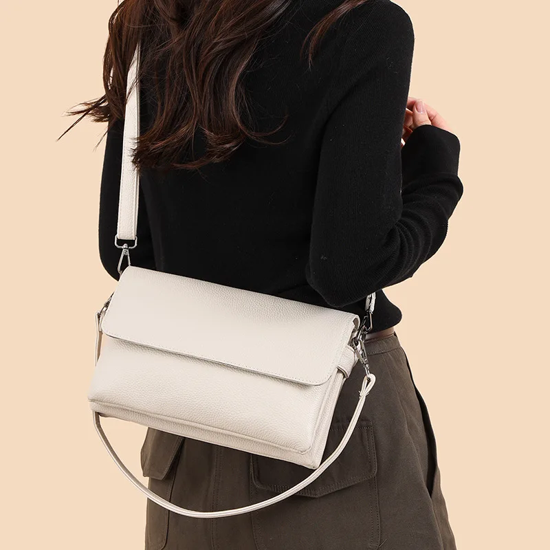 Genuine Leather Shoulder Crossbody Bags for Women Luxury Designer Women Handbags Commuter Sac Elegant Ladies Messenger Bag
Genuine Leather Shoulder Crossbody Bags for Women Luxury Designer Women Handbags Commuter Sac Elegant Ladies Messenger Bag