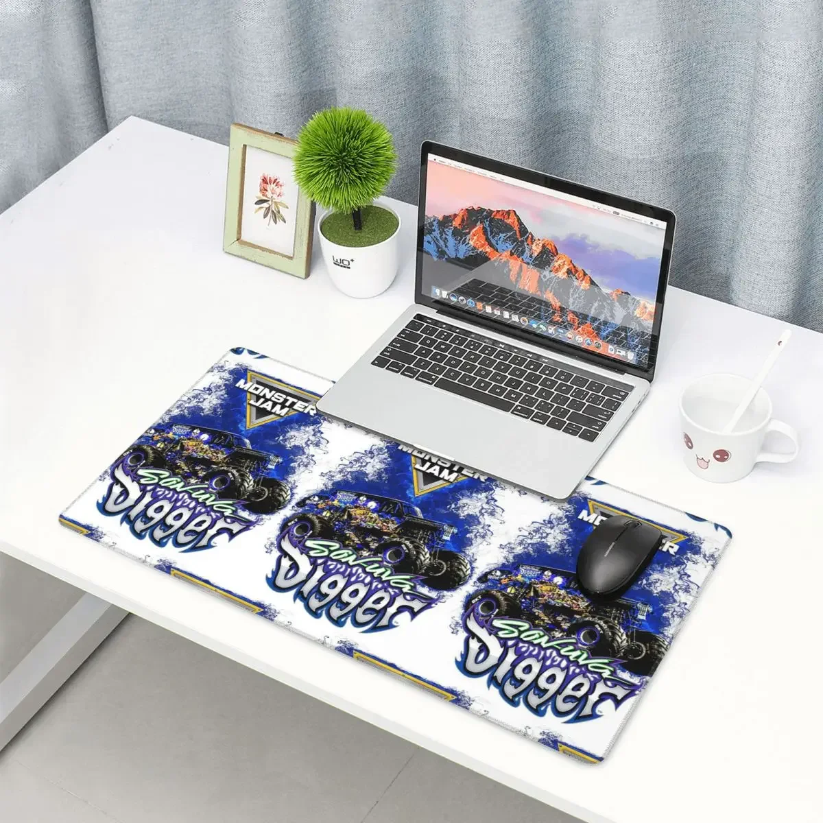 Large Mouse Pad Classic Monster Jam Truck Pattern Gamer PC LaptopMats Keyboard Carpet ComputerGaming Office Accessories Desk Mat
Large Mouse Pad Classic Monster Jam Truck Pattern Gamer PC LaptopMats Keyboard Carpet ComputerGaming Office Accessories Desk Mat