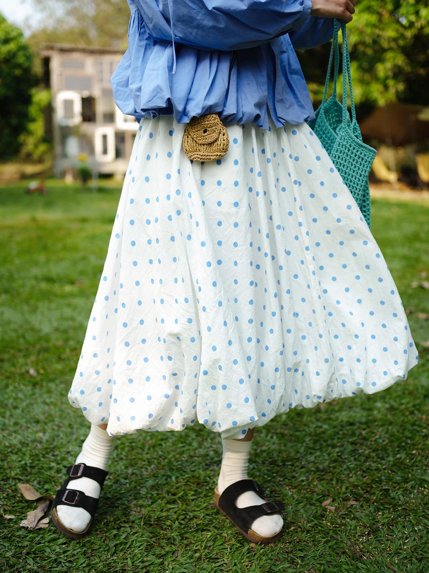 Blue Polka Dot Bloomer Skirt Soft Cotton Anti-Wrinkle Loose Fit Comfortable Youthful Print Design Half-length Skirt for Women
Blue Polka Dot Bloomer Skirt Soft Cotton Anti-Wrinkle Loose Fit Comfortable Youthful Print Design Half-length Skirt for Women