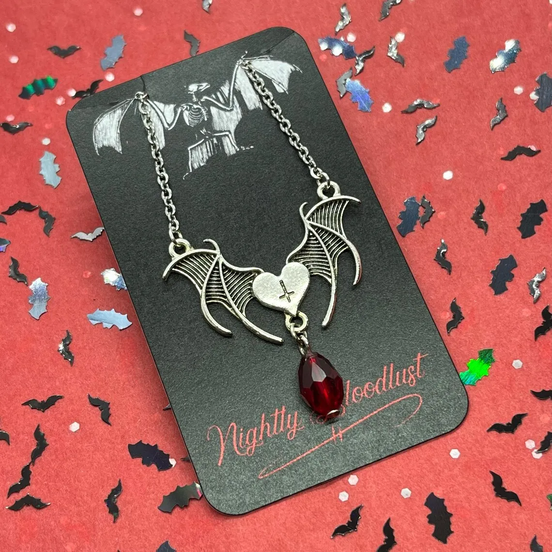 Europe and America Retro Silver Color Fine Carved Spider Web Wings Imitation Red Crystal Heart-shaped Necklace Women's Necklace
Europe and America Retro Silver Color Fine Carved Spider Web Wings Imitation Red Crystal Heart-shaped Necklace Women's Necklace