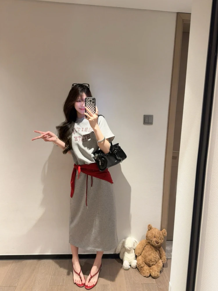 Korean Style Lazy Letter Print Short Sleeve T-Shirt Drawstring High Waist Skirt Summer New Arrival Women's Fashion Set Casual...
Korean Style Lazy Letter Print Short Sleeve T-Shirt Drawstring High Waist Skirt Summer New Arrival Women's Fashion Set Casual...