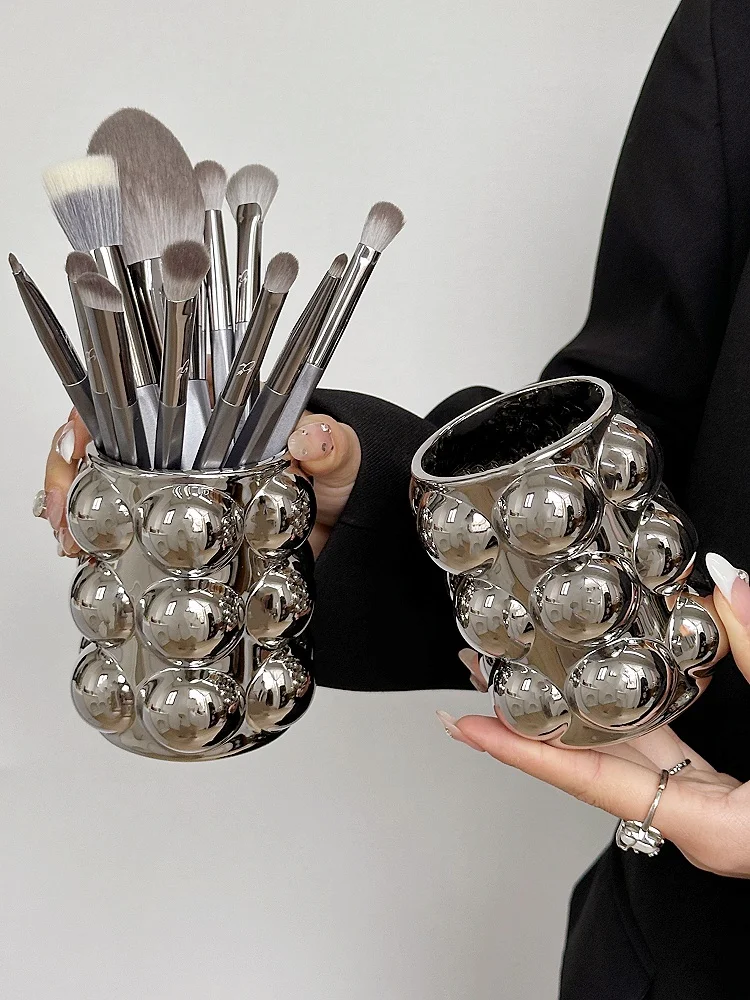 INS Laser Silver Korean Style Glass Makeup Brush Holder Storage Bucket Eyebrow Pencil Holder Simple Desktop Ornament Of
INS Laser Silver Korean Style Glass Makeup Brush Holder Storage Bucket Eyebrow Pencil Holder Simple Desktop Ornament Of