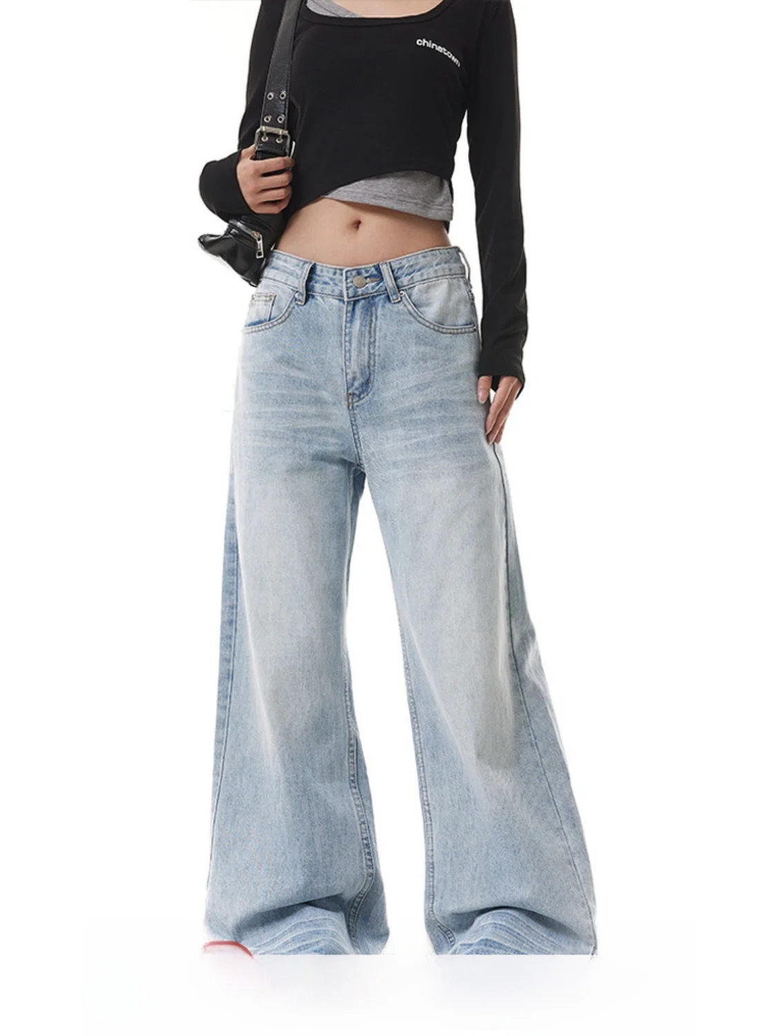 Светло-голубые американские джинсы Waed для женщин: осенне-зимние широкие прямые брюки свободного кроя с высокой талией, модные повседневные штаны
Светло-голубые американские джинсы Waed для женщин: осенне-зимние широкие прямые брюки свободного кроя с высокой талией, модные повседневные штаны