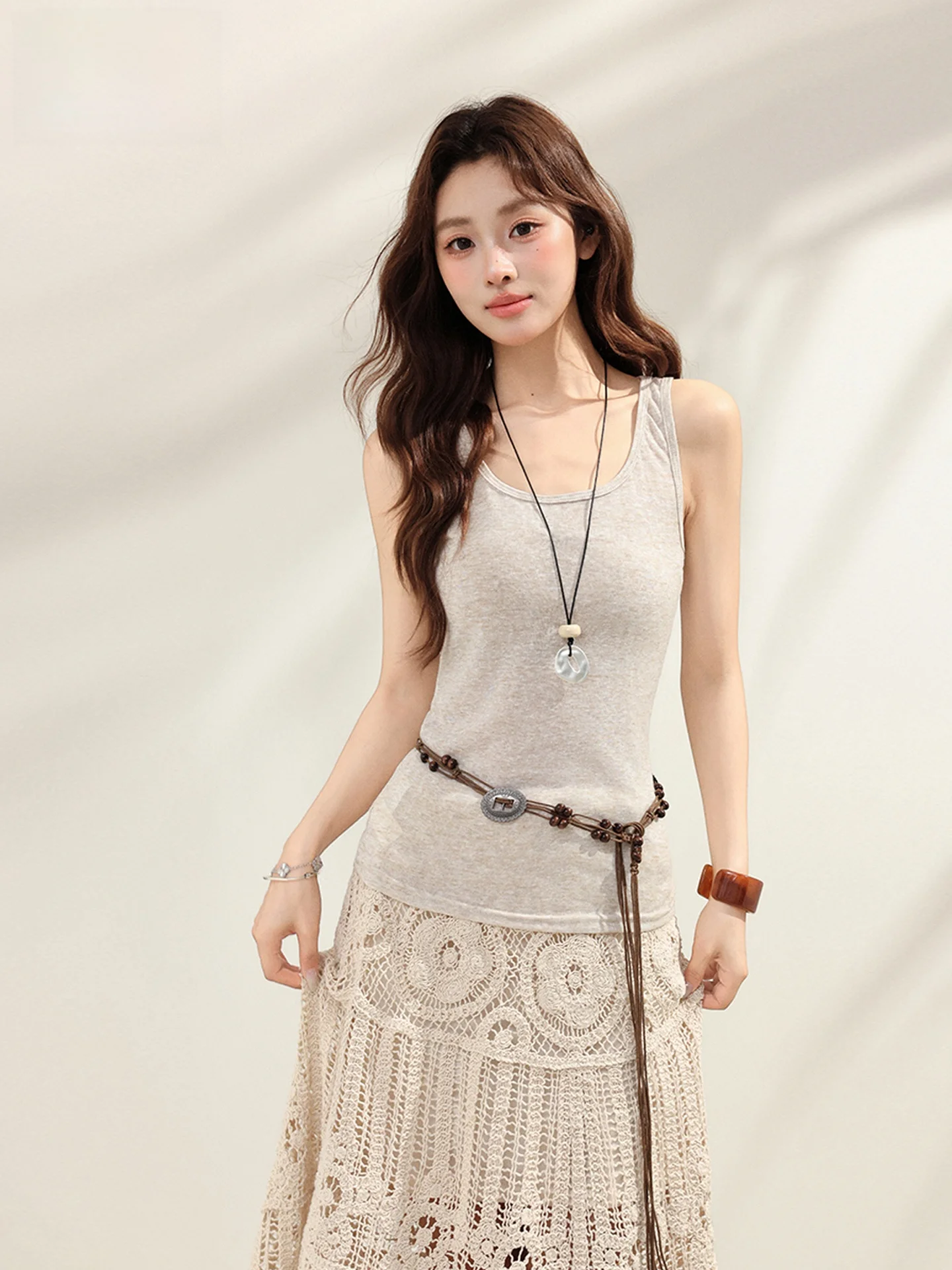 Korean Style U-Neck Slim Fit Strap Vest Women's Summer Holiday Hook Flower Lace Hollow out Skirt Two-Piece Set
Korean Style U-Neck Slim Fit Strap Vest Women's Summer Holiday Hook Flower Lace Hollow out Skirt Two-Piece Set