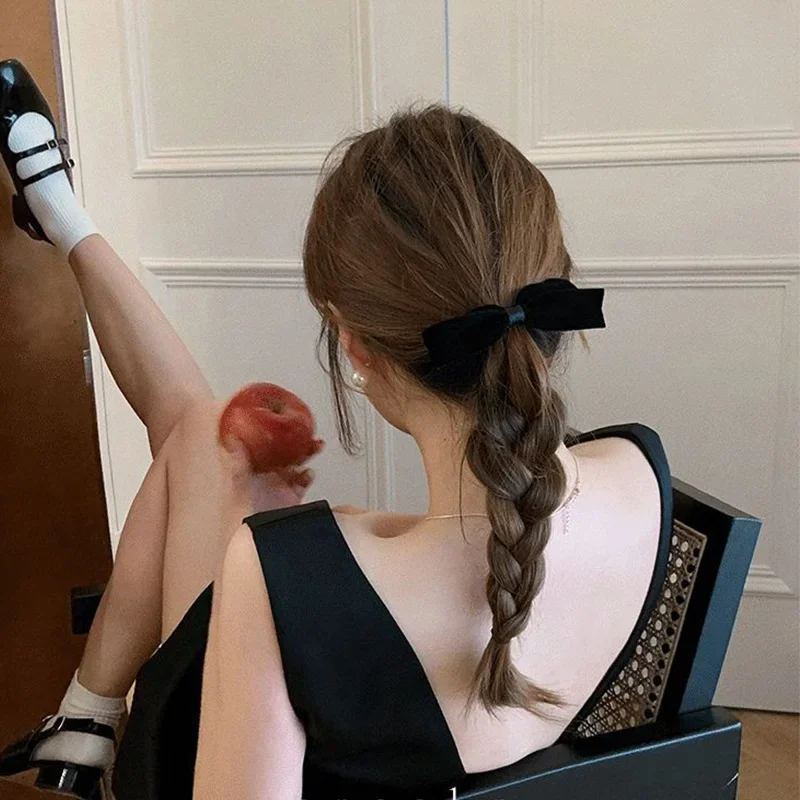 2pcs/Set Bow Hair Clips Velvet Bow Knot Barrettes Korean Hair Clip Side Pin Hairpin Women Hair Accessories
2pcs/Set Bow Hair Clips Velvet Bow Knot Barrettes Korean Hair Clip Side Pin Hairpin Women Hair Accessories