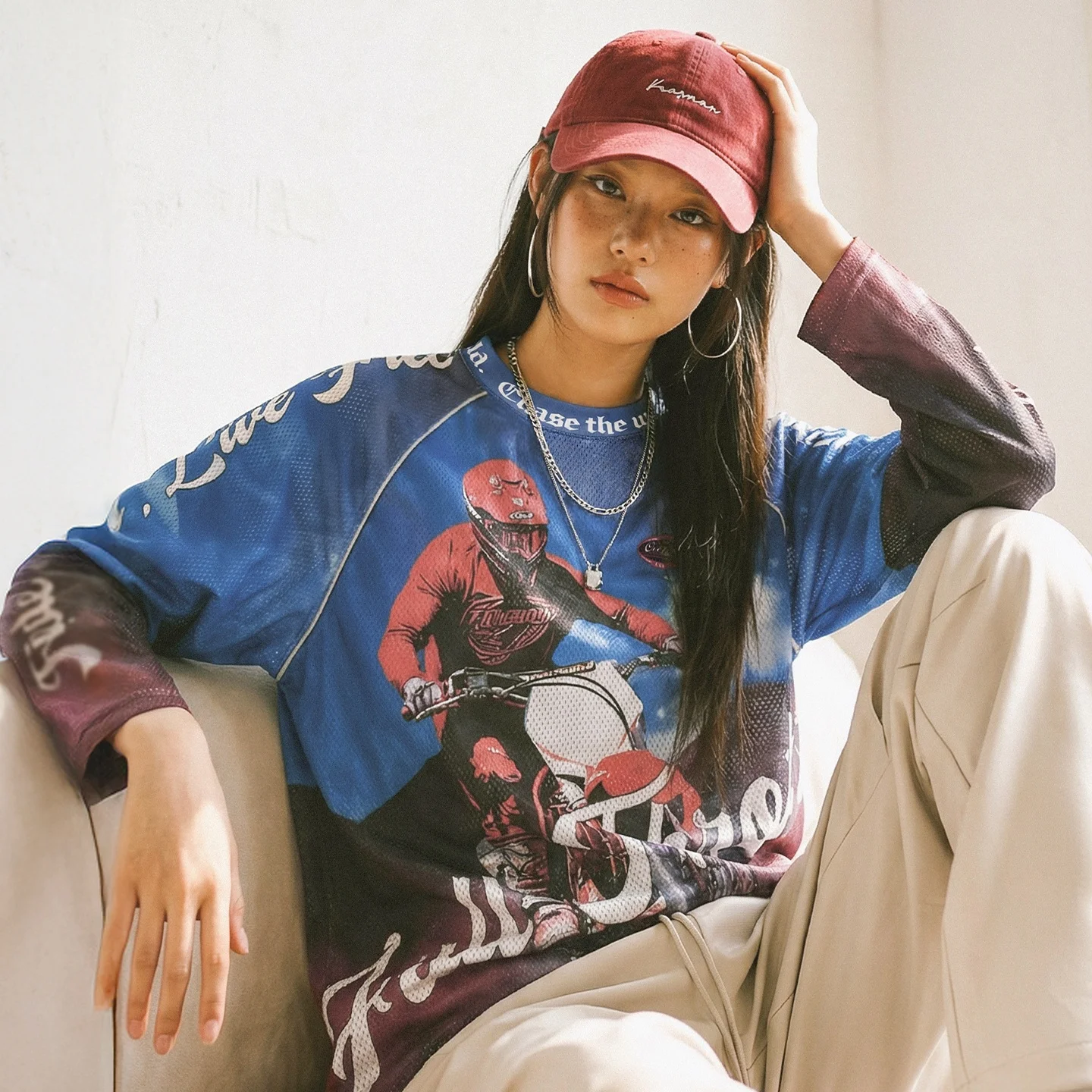 Женская футболка Maden свободного кроя с винтажным принтом, круглым вырезом, длинными рукавами, повседневный весенний топ, мягкий синий цвет
Женская футболка Maden свободного кроя с винтажным принтом, круглым вырезом, длинными рукавами, повседневный весенний топ, мягкий синий цвет