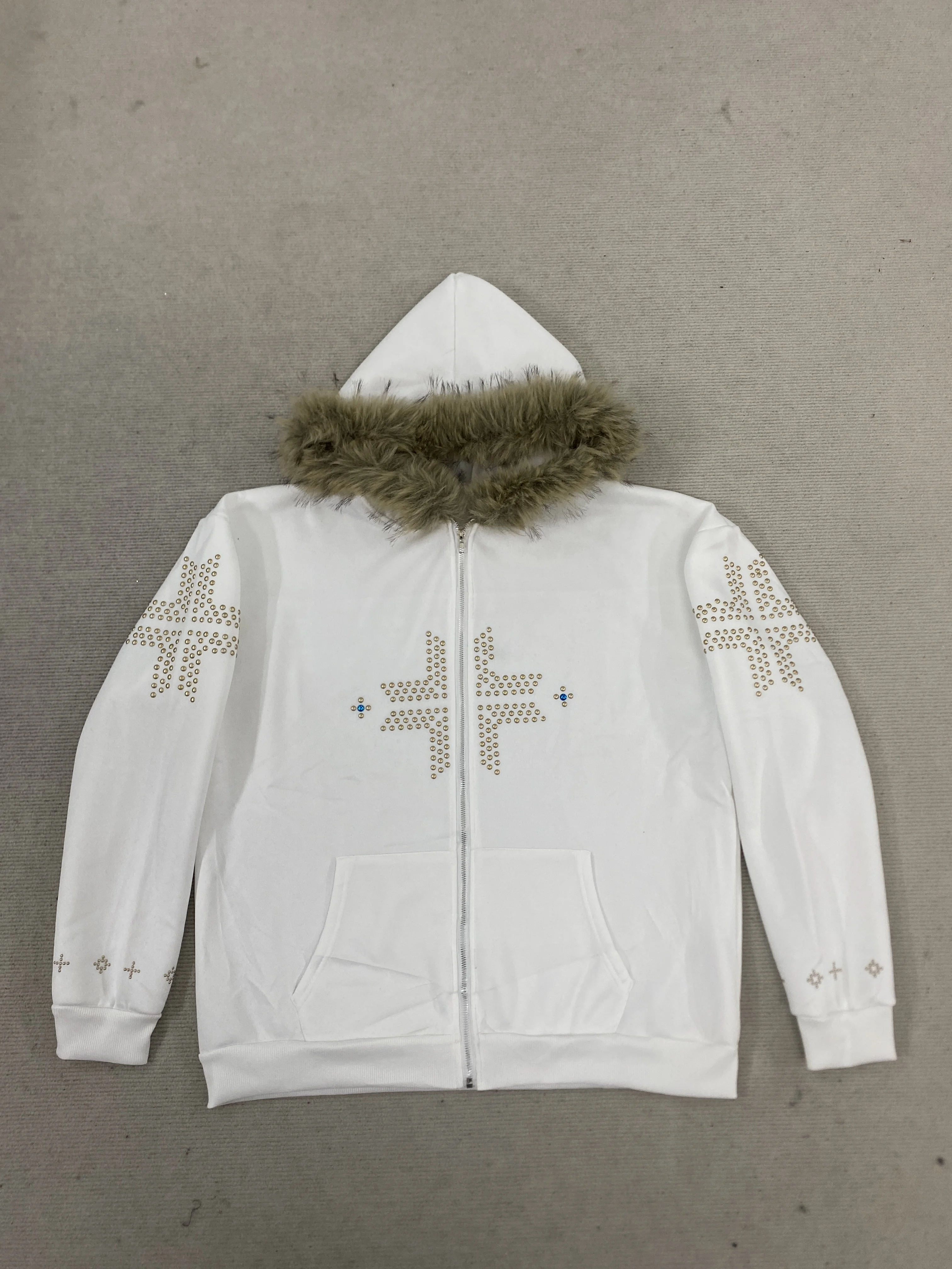 Hot Diamond Retro Autumn/Winter Zipper Hoodie Multi functional Sports Shirt Men's and Women's Fluffy Collar Winter
Hot Diamond Retro Autumn/Winter Zipper Hoodie Multi functional Sports Shirt Men's and Women's Fluffy Collar Winter