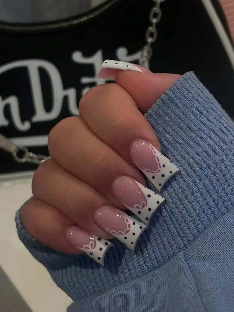 24pcs Y2K Style Light Pink & White French Tip Nail Stickers With Heart & Polka Dot Patterns, Pink Girly Style, Perfect Fit Fake
24pcs Y2K Style Light Pink & White French Tip Nail Stickers With Heart & Polka Dot Patterns, Pink Girly Style, Perfect Fit Fake
