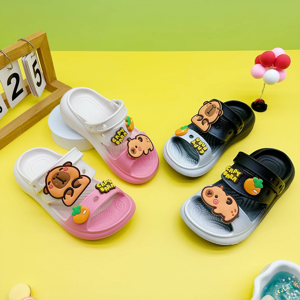 Fashion Popular Cartoon Fruit Kapibara Slippers New Double Color Matching Flats Bottom Boys and Girls Non-Slip Soft Bottom Sandals 811
Fashion Popular Cartoon Fruit Kapibara Slippers New Double Color Matching Flats Bottom Boys and Girls Non-Slip Soft Bottom Sandals 811