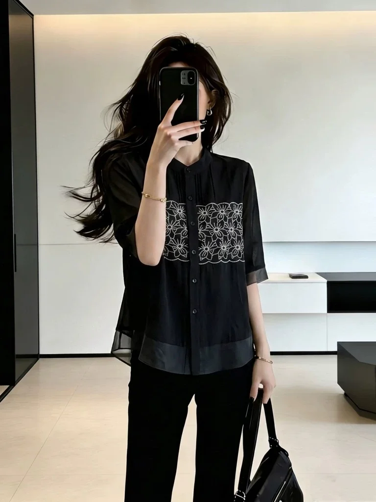 Elegant Black Embroidered Shoulder Snowflake Women's Shirt Summer 2026 New plus Size Trendy Age-Defying Top Commute Style
Elegant Black Embroidered Shoulder Snowflake Women's Shirt Summer 2026 New plus Size Trendy Age-Defying Top Commute Style