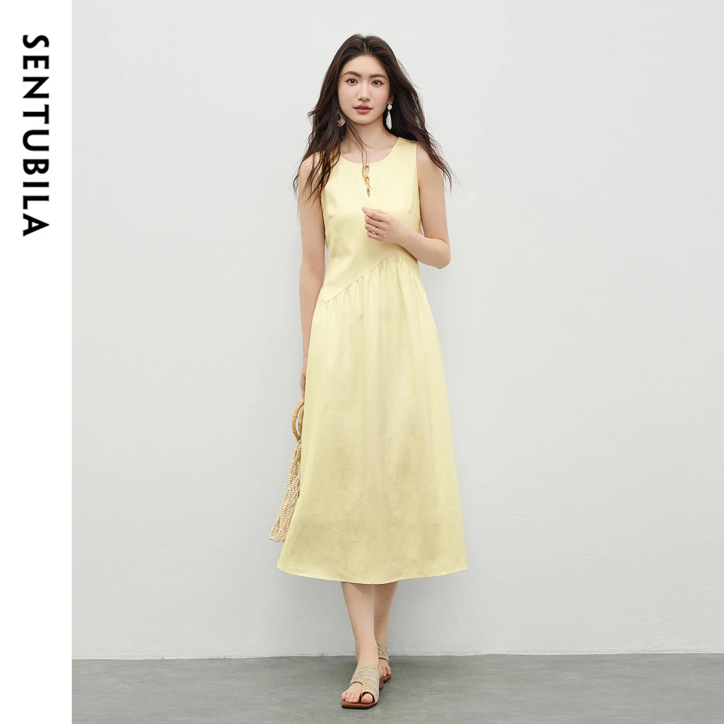 SENTUBILA Women's Sleeveless Tank Dress Minimalist Cut Out Crew Neck Asymmetrical Panel Patch A-Line Summer New Dress 162LP6224
SENTUBILA Women's Sleeveless Tank Dress Minimalist Cut Out Crew Neck Asymmetrical Panel Patch A-Line Summer New Dress 162LP6224