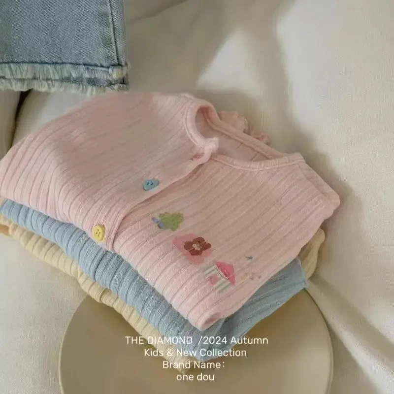 Girls' Spring and Autumn knitted button cardigan base top, baby girl's spring print Cute Color top 유아내복 아동내복,W196
Girls' Spring and Autumn knitted button cardigan base top, baby girl's spring print Cute Color top 유아내복 아동내복,W196