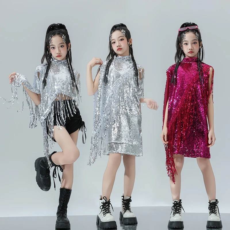 Серебряная кисточка Kpop, костюм для джазовых танцев, детский костюм для подиума, модный показ для девочек, одежда для танцев в стиле хип-хоп, сценическая одежда DQS18379
Серебряная кисточка Kpop, костюм для джазовых танцев, детский костюм для подиума, модный показ для девочек, одежда для танцев в стиле хип-хоп, сценическая одежда DQS18379