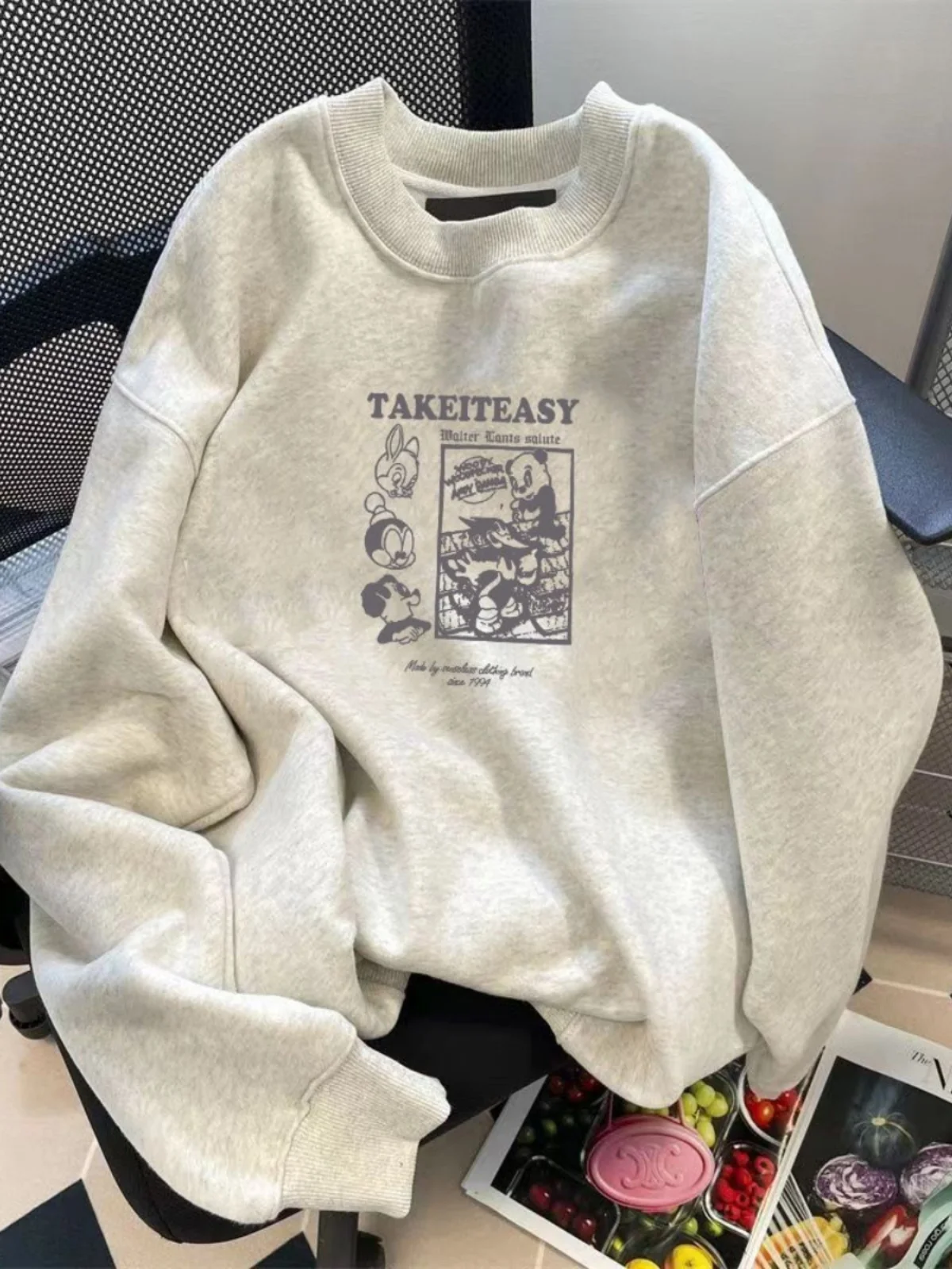 Trendy Oversized round Neck Fleece Lined Thickened Sweatshirt Women's Autumn Winter Casual Student Hatless Top Design Sense C...
Trendy Oversized round Neck Fleece Lined Thickened Sweatshirt Women's Autumn Winter Casual Student Hatless Top Design Sense C...