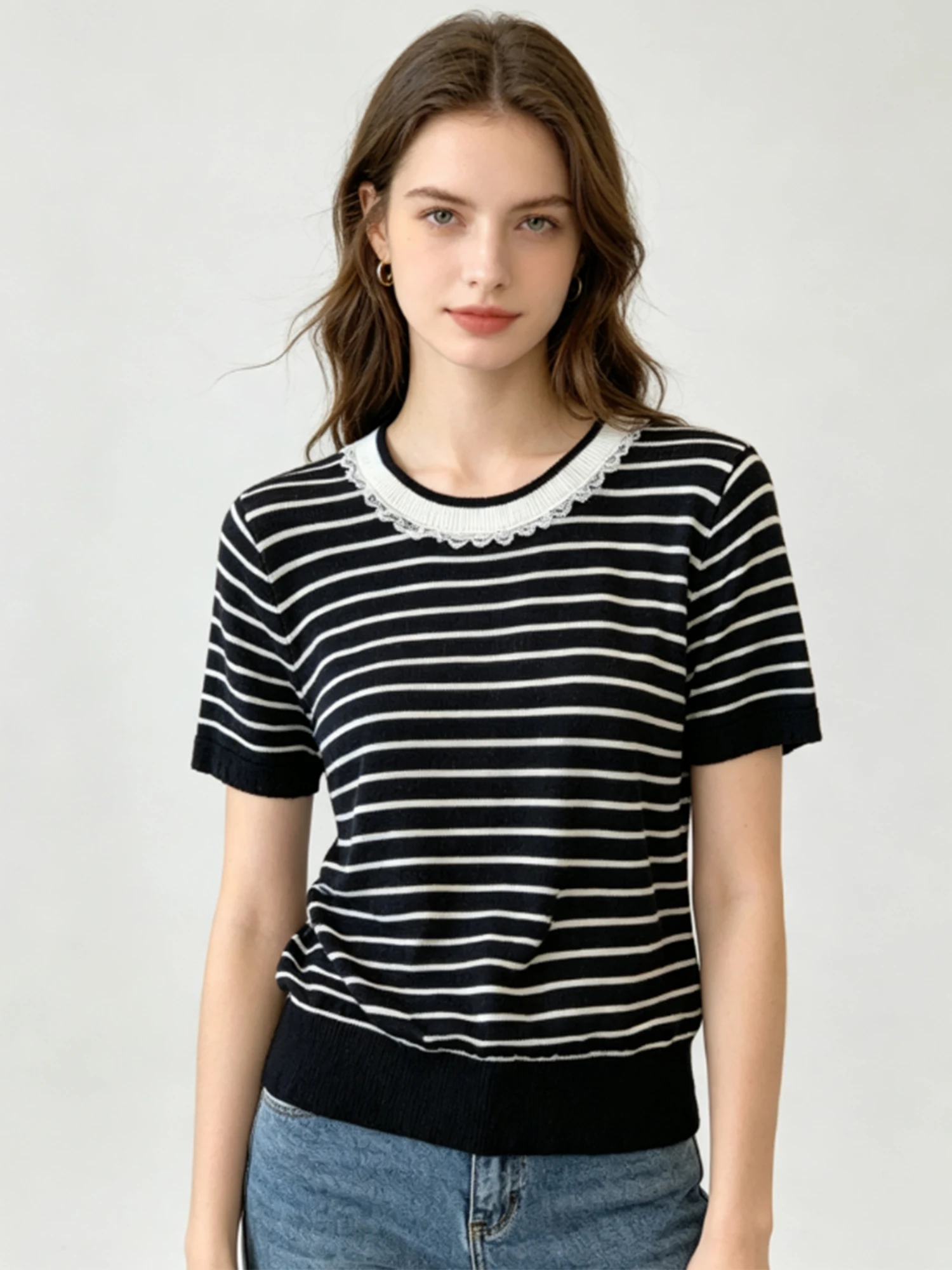 Women's Black Striped Crew Neck Short Sleeve T-shirt Y2K Gyaru Vintage Knitwear Korean Ice Silk Knit Top for Women Summer 2026
Women's Black Striped Crew Neck Short Sleeve T-shirt Y2K Gyaru Vintage Knitwear Korean Ice Silk Knit Top for Women Summer 2026