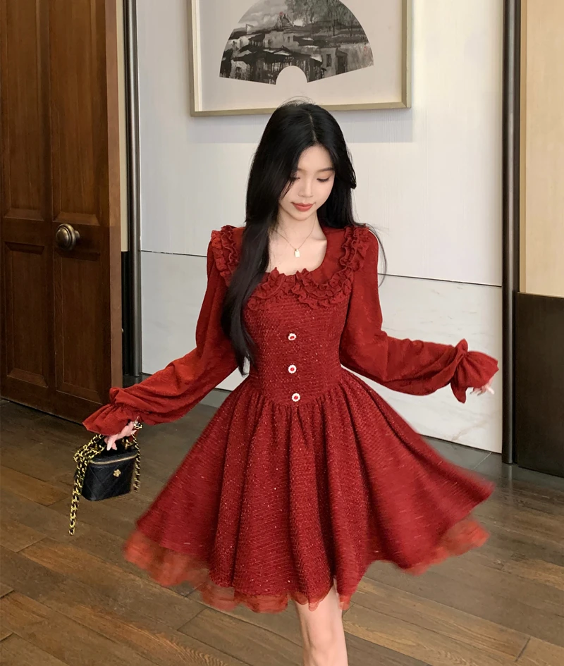 Large Size 2024 New High-end Advanced Temperature Designed Bright Silk Tweed Dress Autumn and Winter for Women's Outfits
Large Size 2024 New High-end Advanced Temperature Designed Bright Silk Tweed Dress Autumn and Winter for Women's Outfits