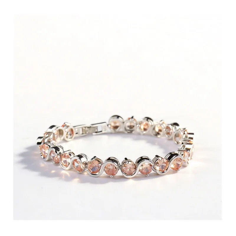 Zircon Bracelet Popular High-end Gold-plated Inlaid Fashion Jewelry
Zircon Bracelet Popular High-end Gold-plated Inlaid Fashion Jewelry
