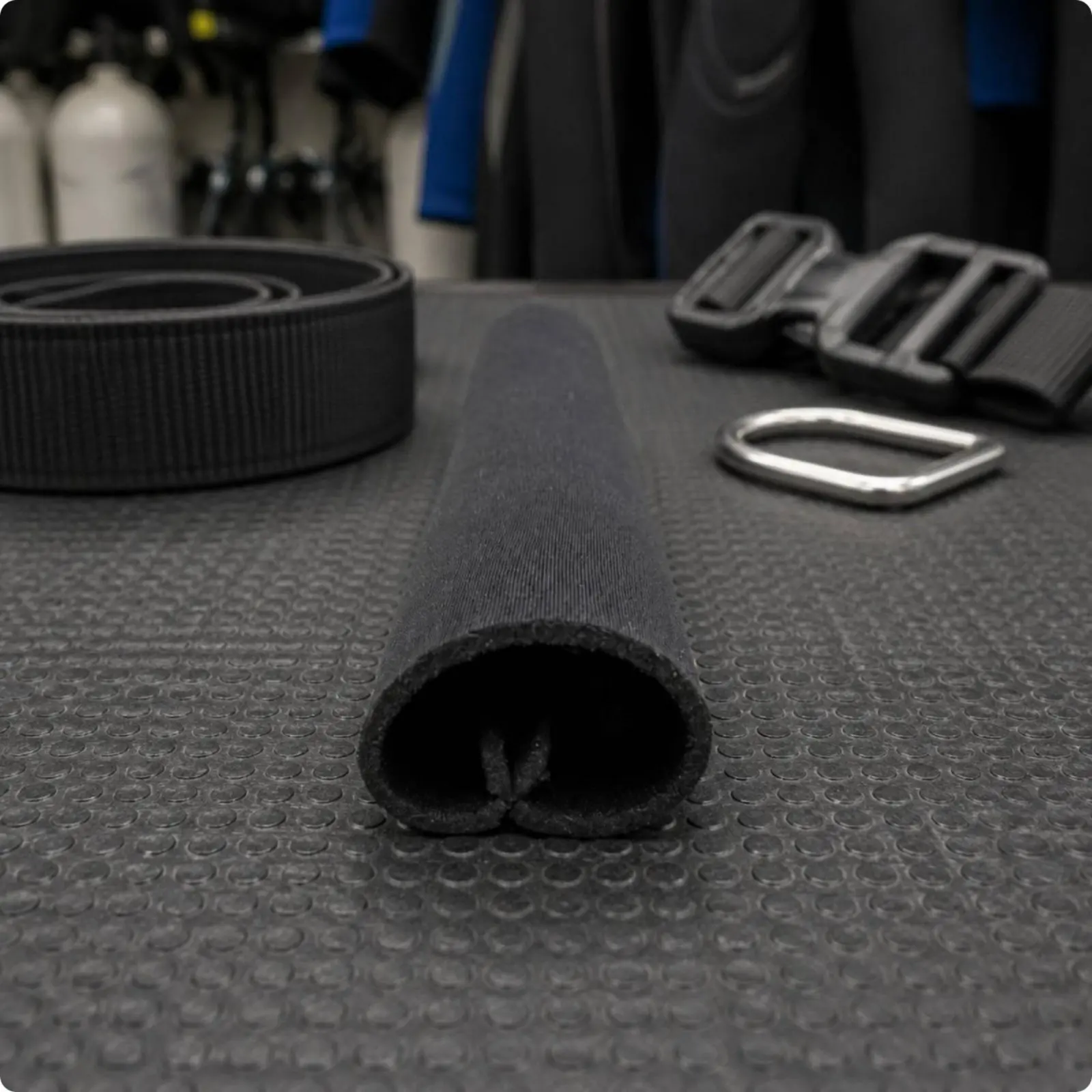 Neoprene Crotch Strap Sleeve Wear Resistant Dive Harness Protector Neoprene Strap Cover Long-Lasting Underwater Backplate Pad
Neoprene Crotch Strap Sleeve Wear Resistant Dive Harness Protector Neoprene Strap Cover Long-Lasting Underwater Backplate Pad