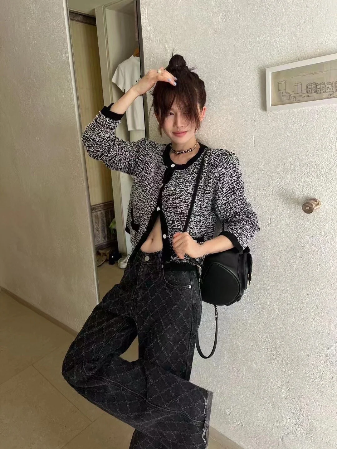 Модный цветной укороченный вязаный кардиган с эффектом похудения, женский элегантный топ, трендовый, из полиэфирного волокна, легкий, роскошный, стильный
Модный цветной укороченный вязаный кардиган с эффектом похудения, женский элегантный топ, трендовый, из полиэфирного волокна, легкий, роскошный, стильный