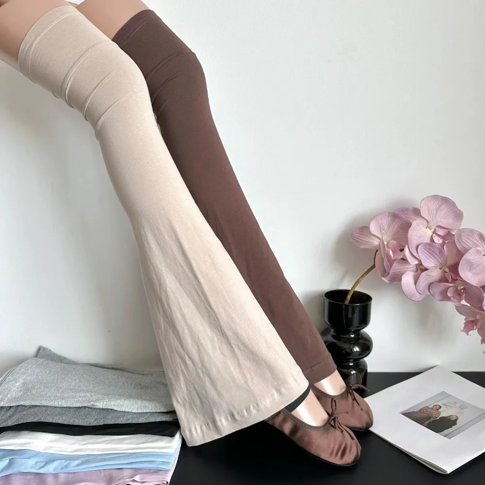 Vintage Korean Style Flared Leg Sleeve Sun-proof Y2K Loose Socks Foot Cover Soft Cotton Over Knee High Sock Girls
Vintage Korean Style Flared Leg Sleeve Sun-proof Y2K Loose Socks Foot Cover Soft Cotton Over Knee High Sock Girls