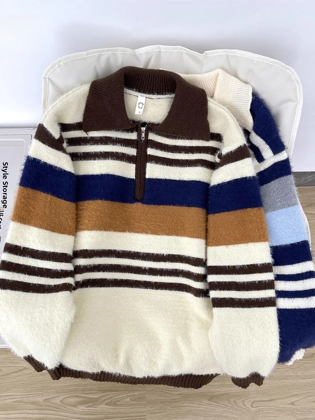Retro Striped Color Blo Men's Knitted Sweater Long Sve Collared Faux Fur Warm American Trendy Brand Autumn Winter
Retro Striped Color Blo Men's Knitted Sweater Long Sve Collared Faux Fur Warm American Trendy Brand Autumn Winter