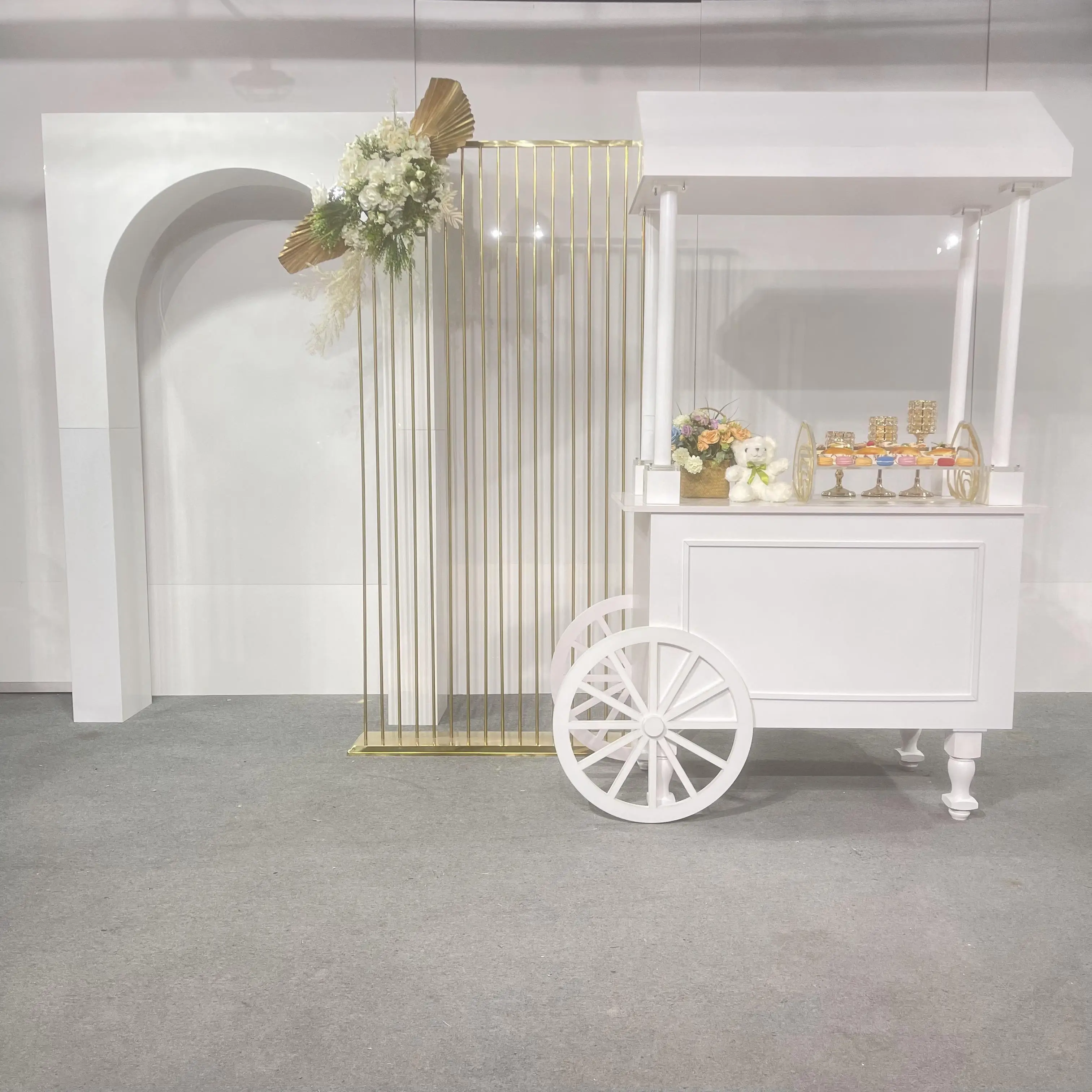 Modern Candy Cart Display Stand for Wedding & Birthday Decorations Stage Props Box Packing
Modern Candy Cart Display Stand for Wedding & Birthday Decorations Stage Props Box Packing
