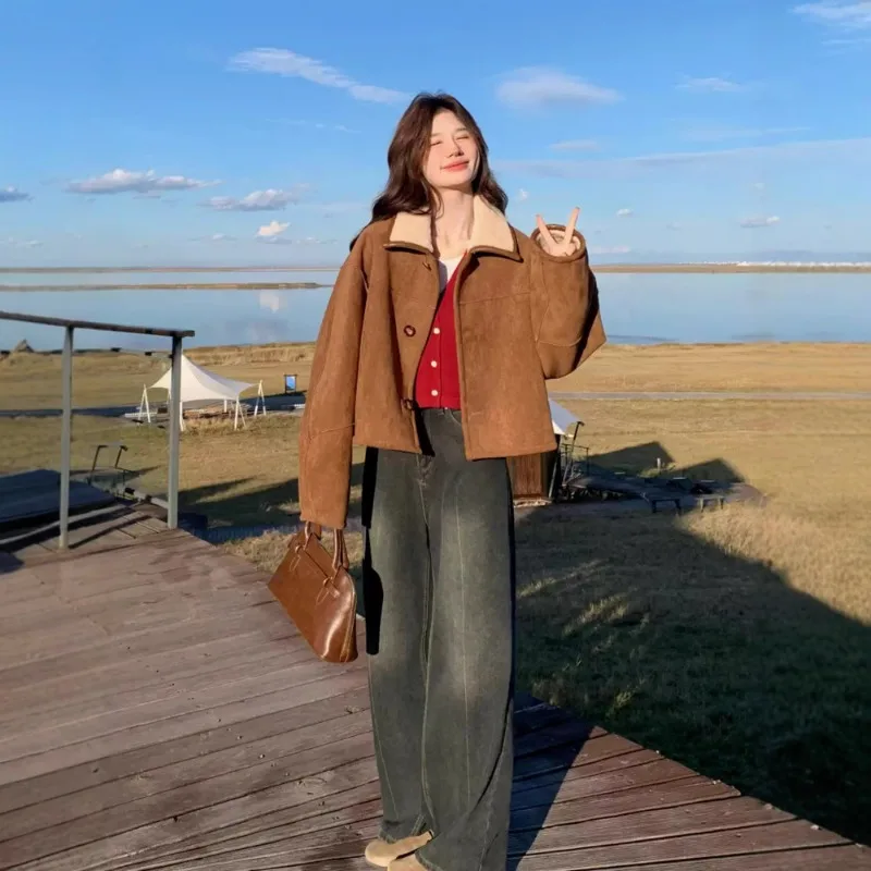 High Street Comfortable Fashion Warm Double-sided Fleece Top Women's Autumn New Winter Fleece Thickened Lamb Wool Jacket
High Street Comfortable Fashion Warm Double-sided Fleece Top Women's Autumn New Winter Fleece Thickened Lamb Wool Jacket