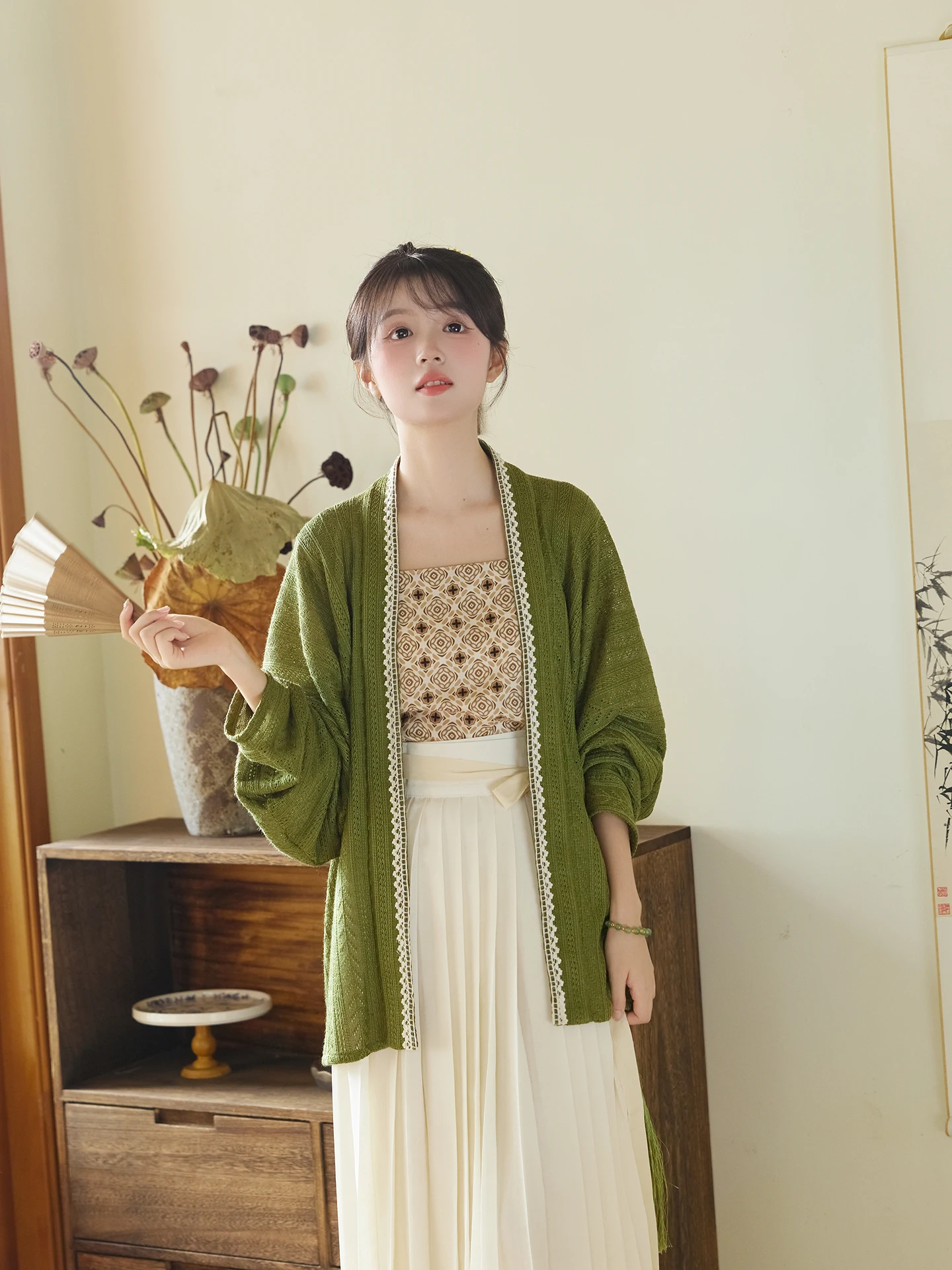 Daily Wear Song Dynas Knitted Plane Sve Print Blouse And Pleated Skirt Set Autumn Wood Hanfu Qingluo Collection
Daily Wear Song Dynas Knitted Plane Sve Print Blouse And Pleated Skirt Set Autumn Wood Hanfu Qingluo Collection